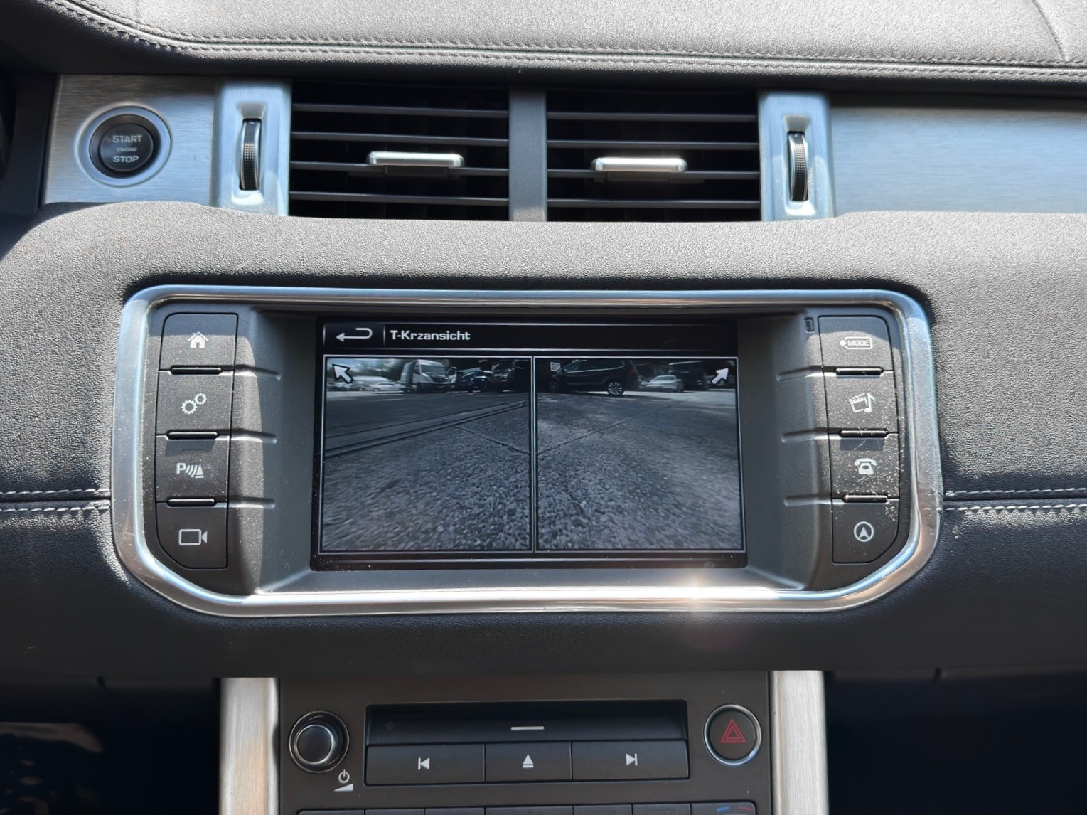 LAND ROVER Range Rover Evoque 2.0 TD4 HSE Dynamic AT9-image-14