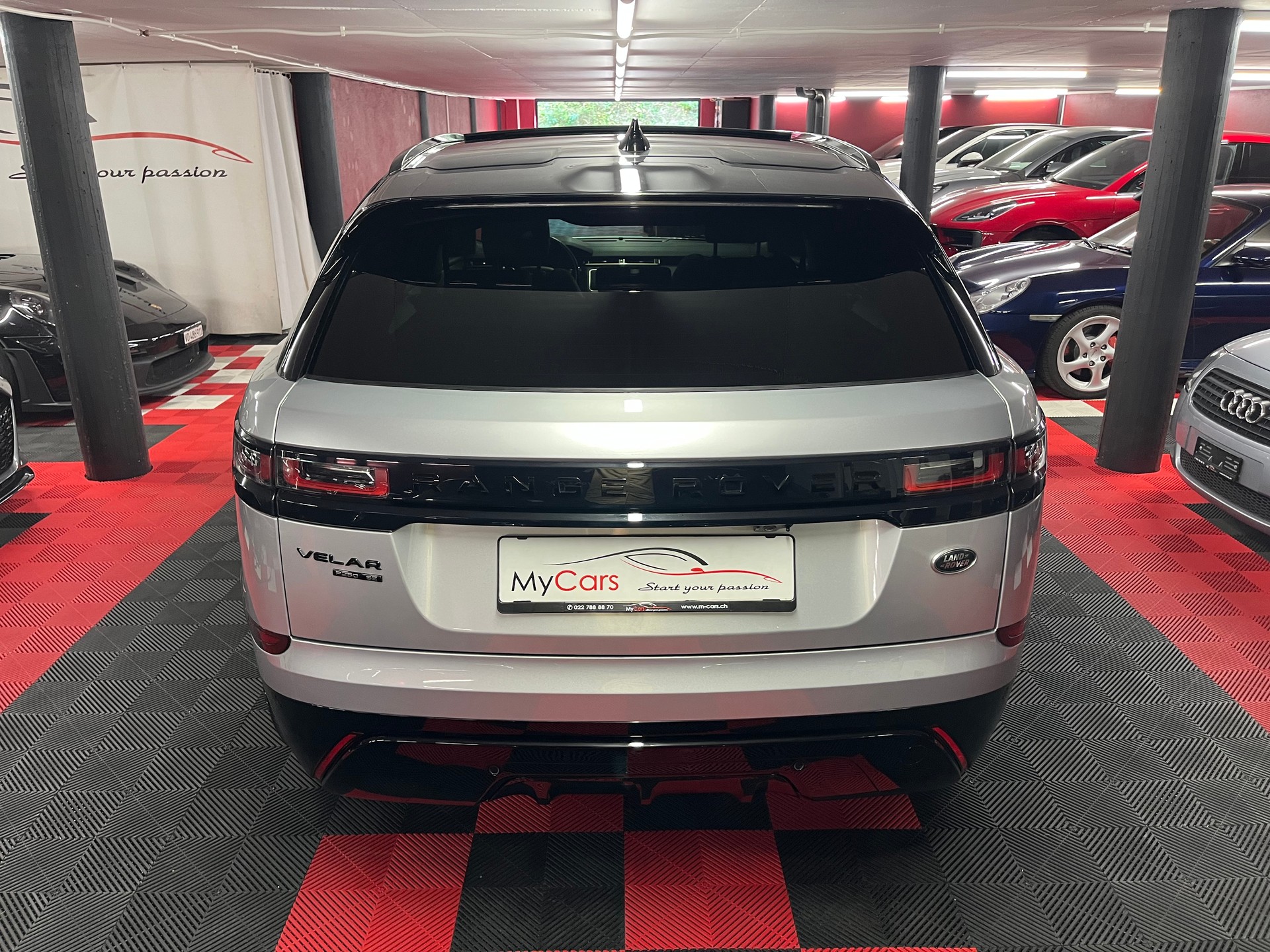 LAND ROVER Range Rover Velar R-Dynamic P 250 SE Automatic-image-7