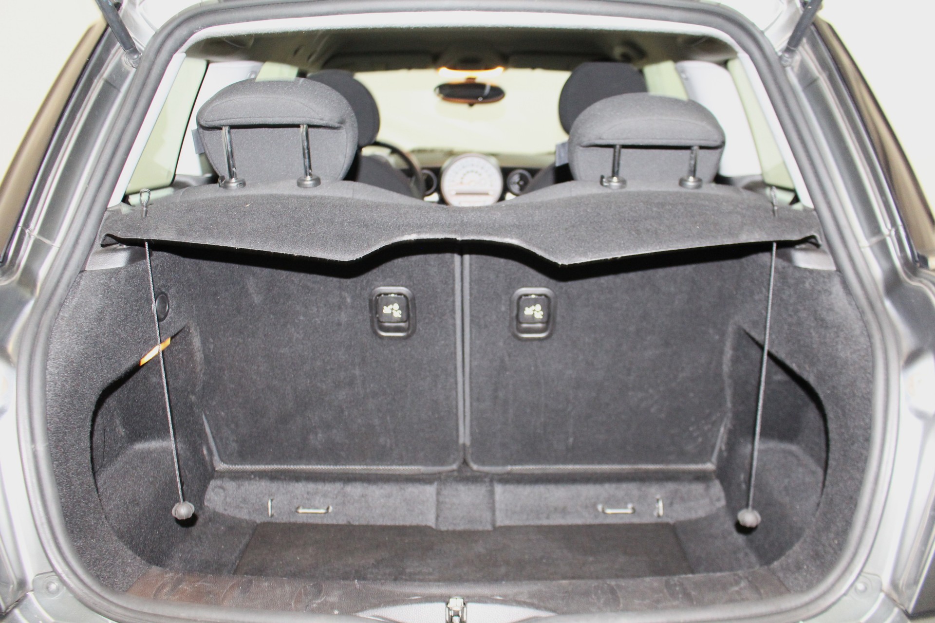 MINI Mini R56 1.6i Cooper-image-8