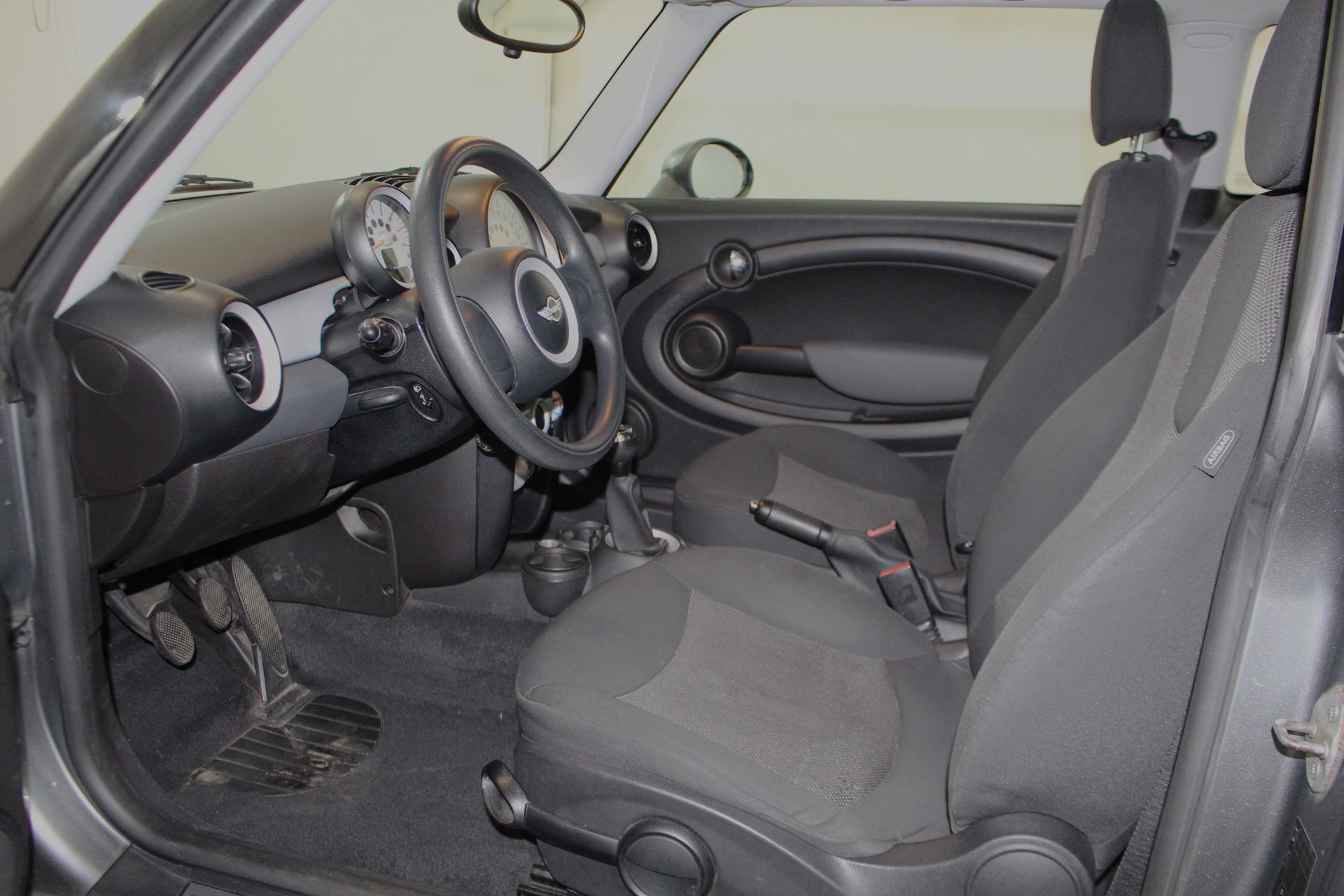 MINI Mini R56 1.6i Cooper-image-6