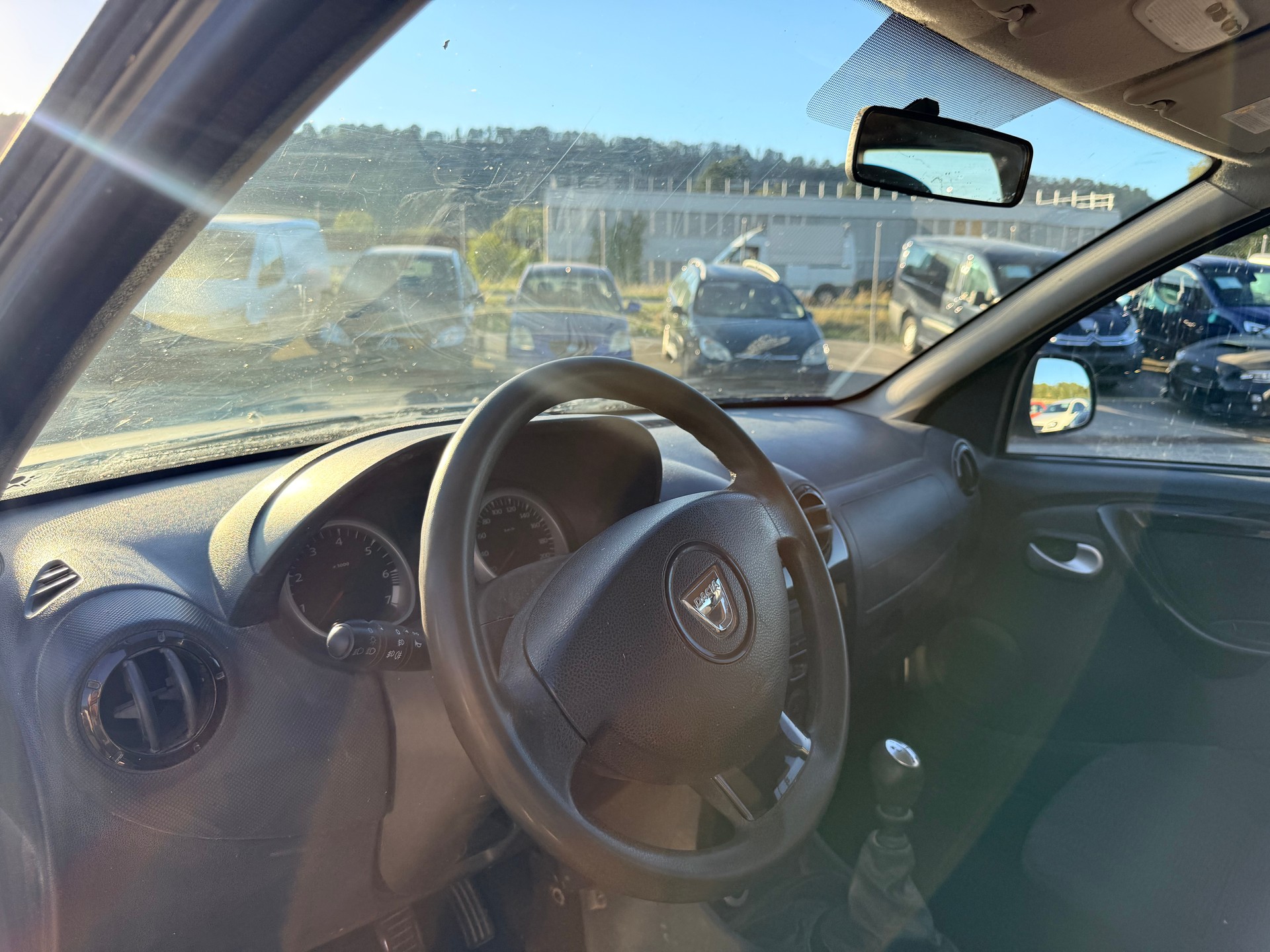 DACIA Duster 1.6 Lauréate 4x4-image-9