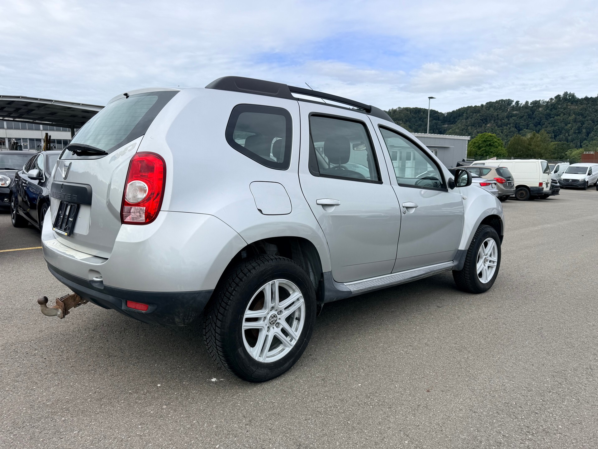 DACIA Duster 1.6 Lauréate 4x4-image-6