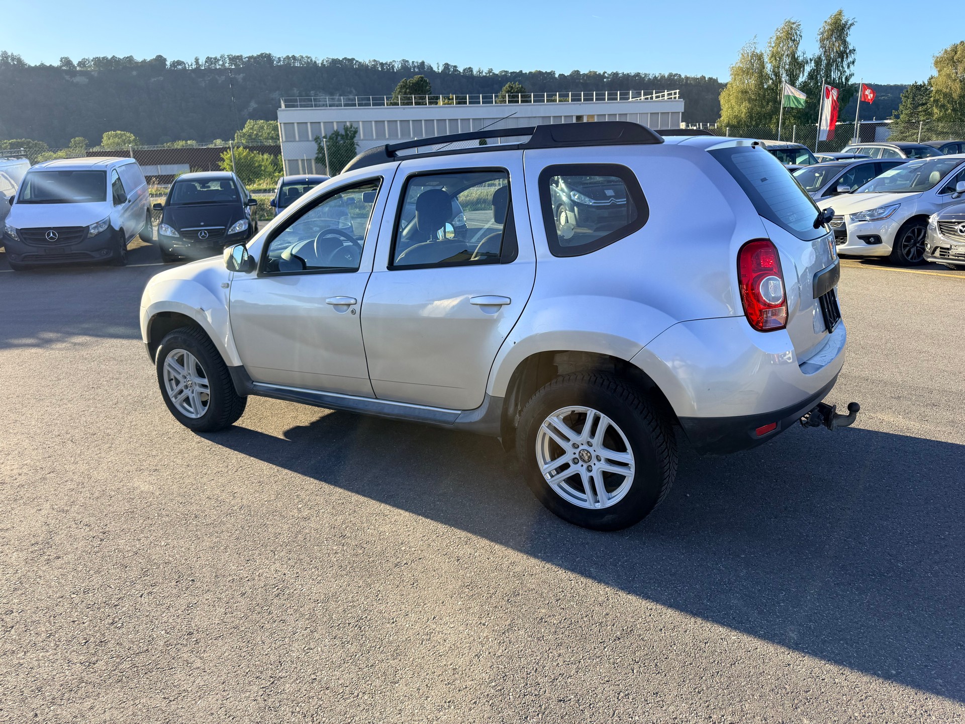 DACIA Duster 1.6 Lauréate 4x4-image-7