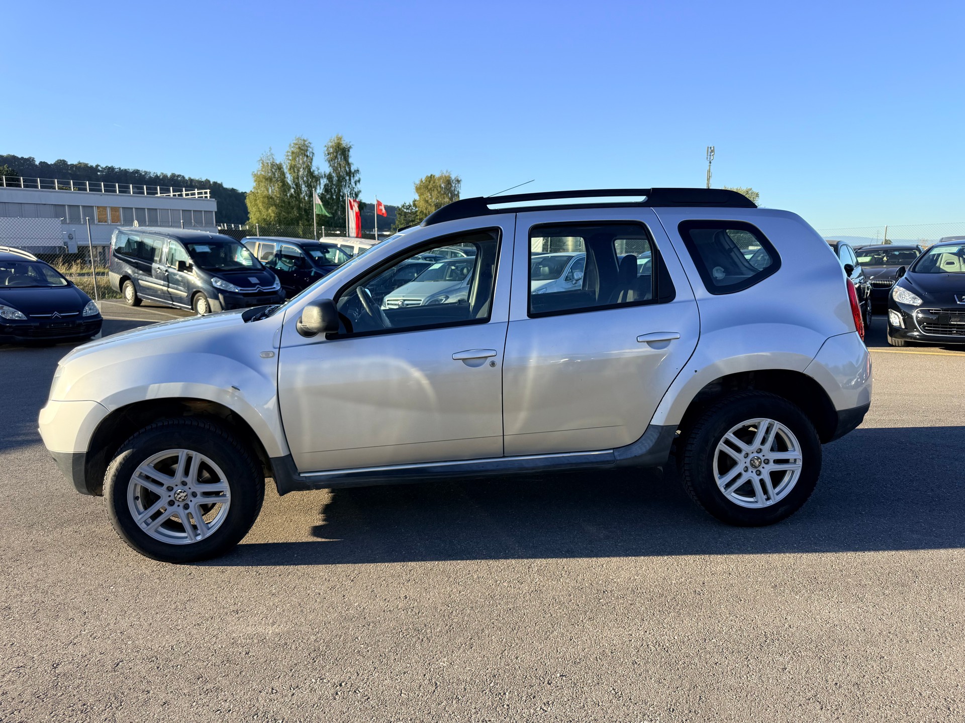 DACIA Duster 1.6 Lauréate 4x4-image-4