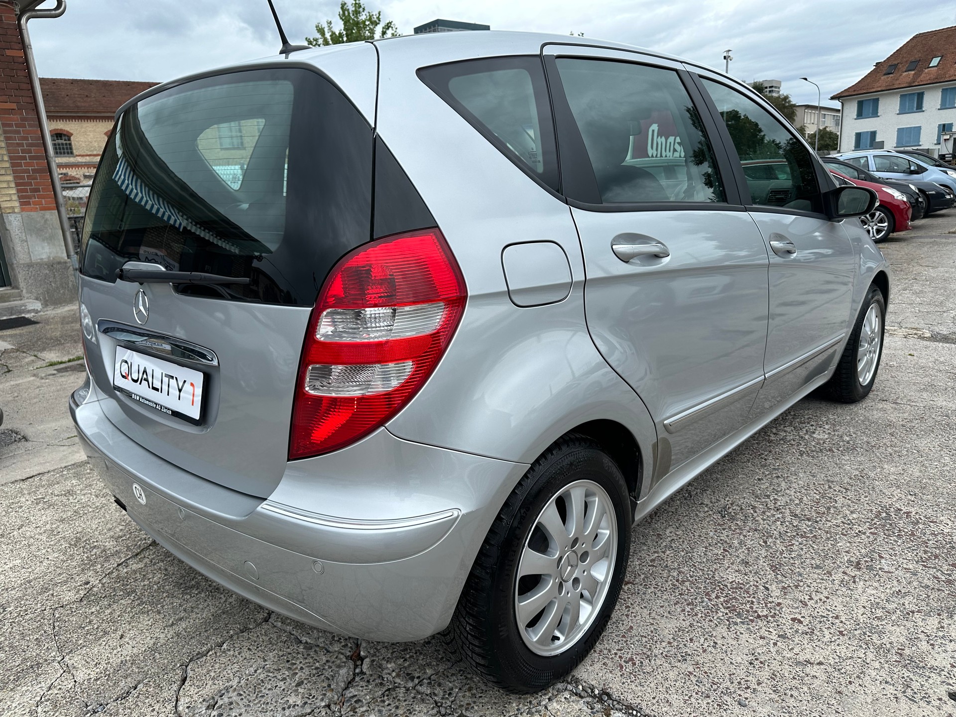 MERCEDES-BENZ A 170 Elégance *Automat*-image-6