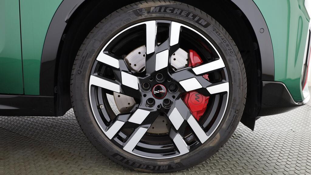 MINI John Cooper Works Countryman ALL4-image-10