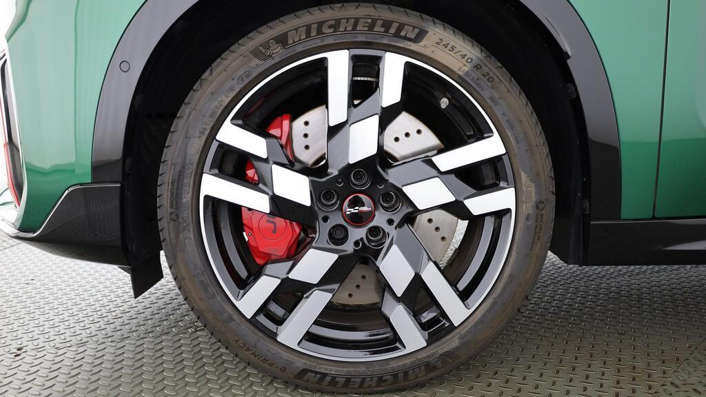 MINI John Cooper Works Countryman ALL4-image-7