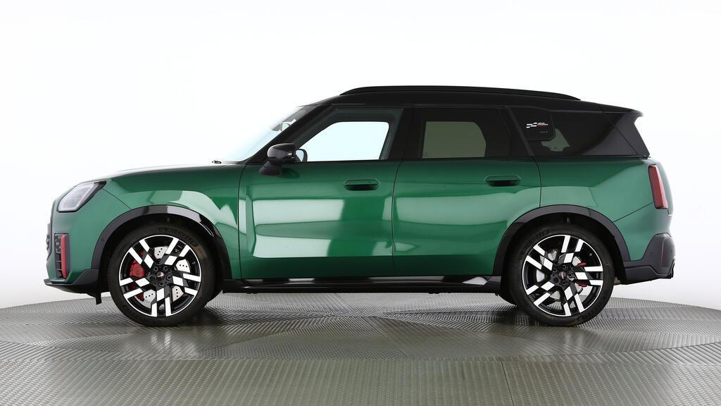 MINI John Cooper Works Countryman ALL4-image-2