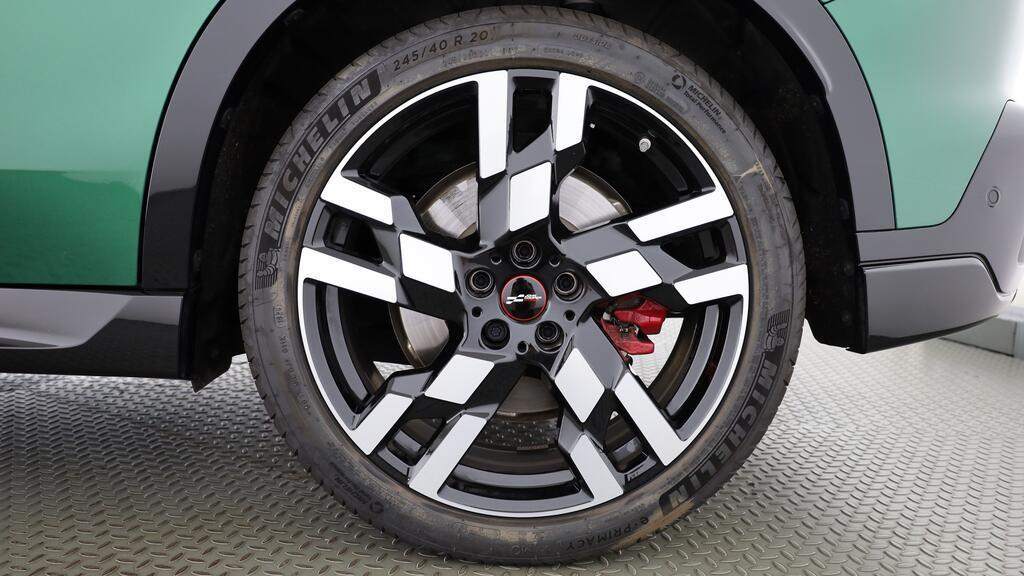 MINI John Cooper Works Countryman ALL4-image-9