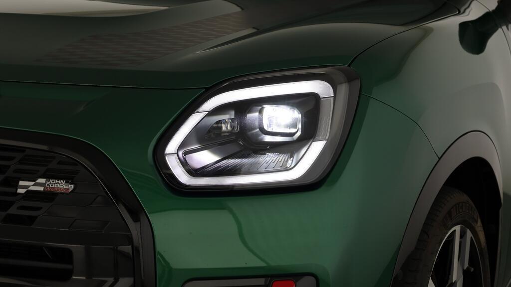 MINI John Cooper Works Countryman ALL4-image-16