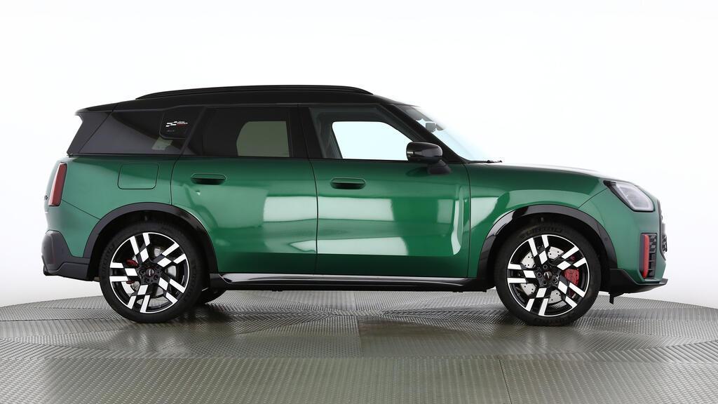 MINI John Cooper Works Countryman ALL4-image-1