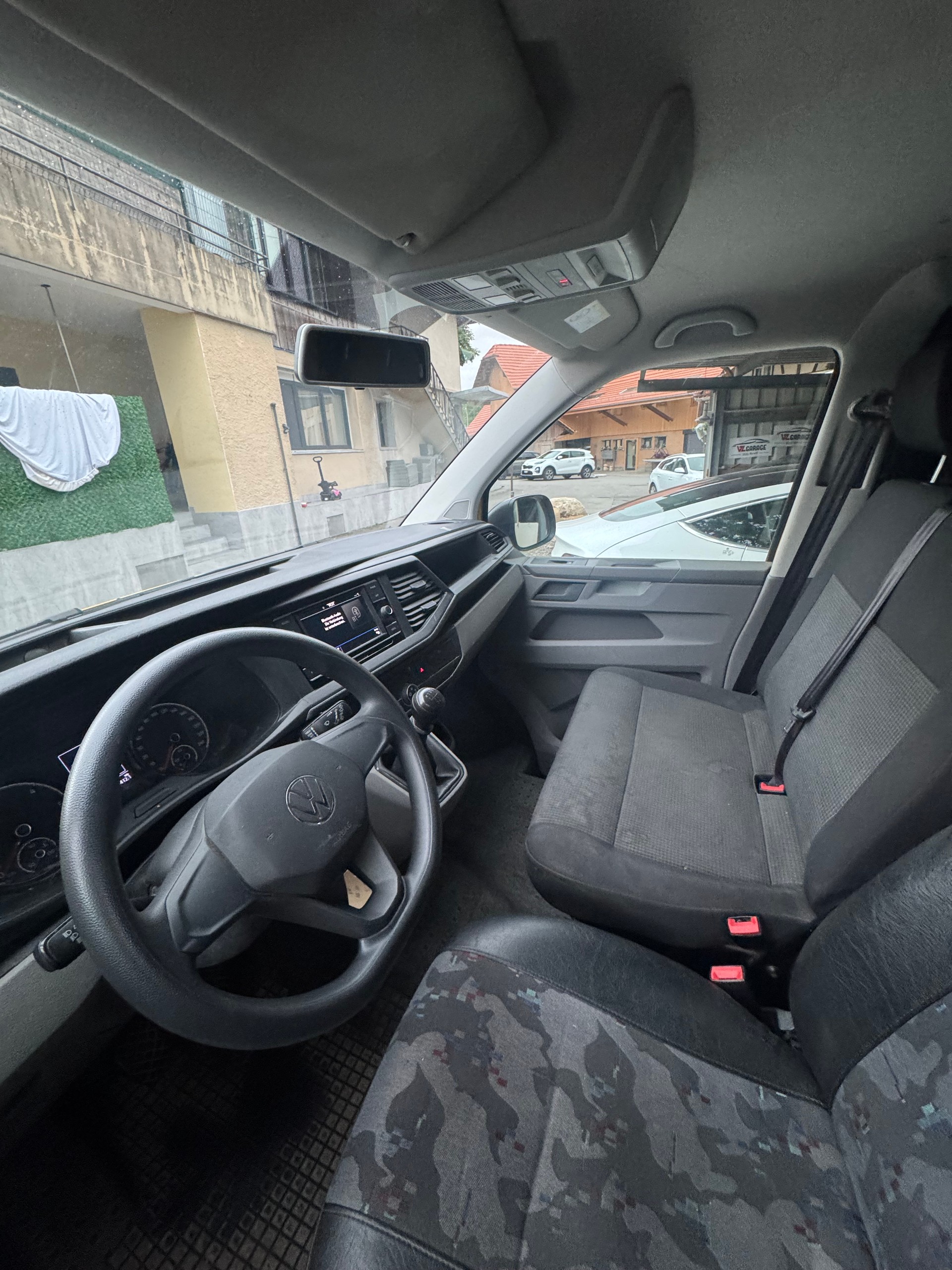 VW T6.1 2.0 TDI-image-9