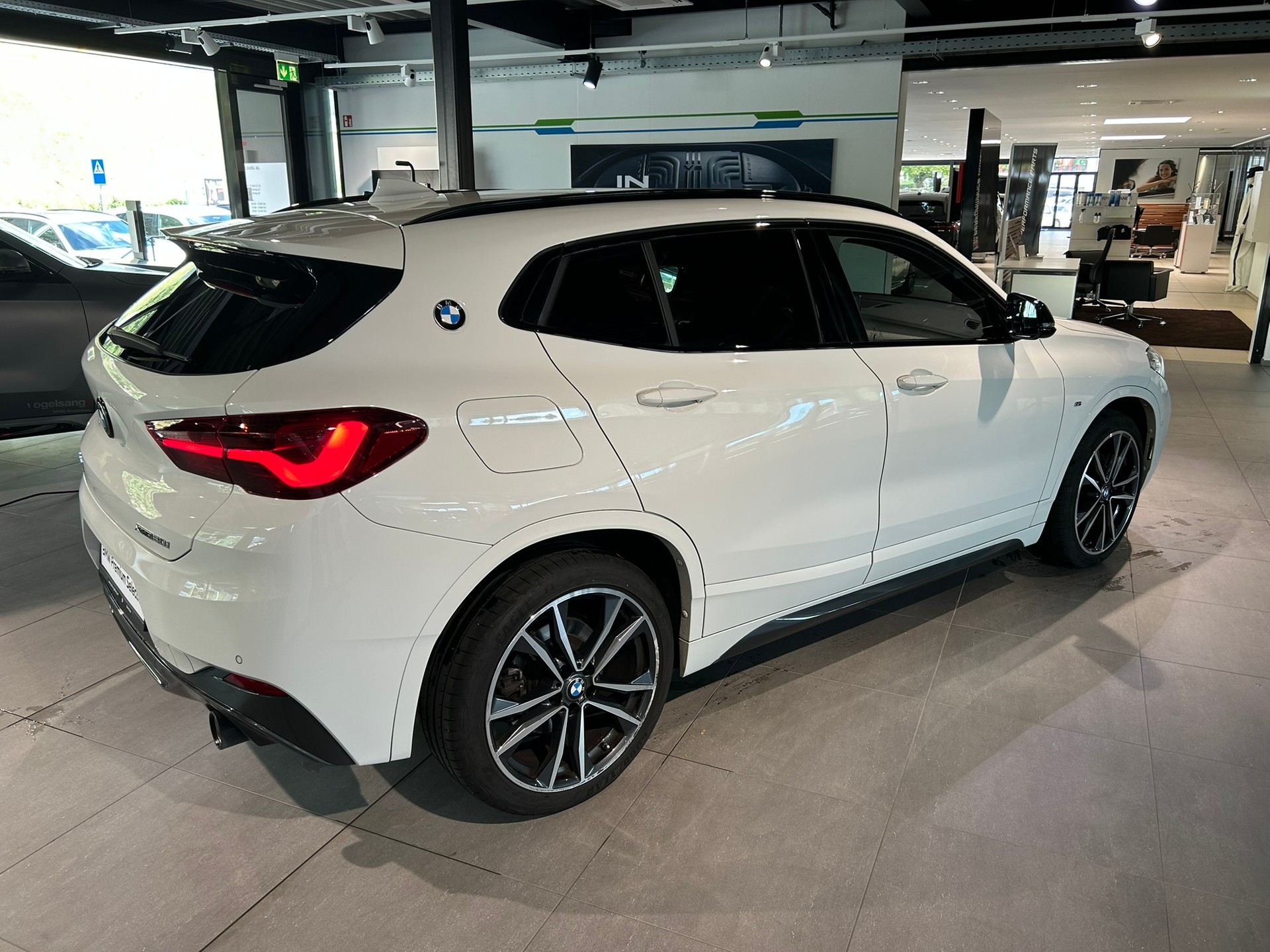 BMW X2 xDrive 20i M Sport-image-13