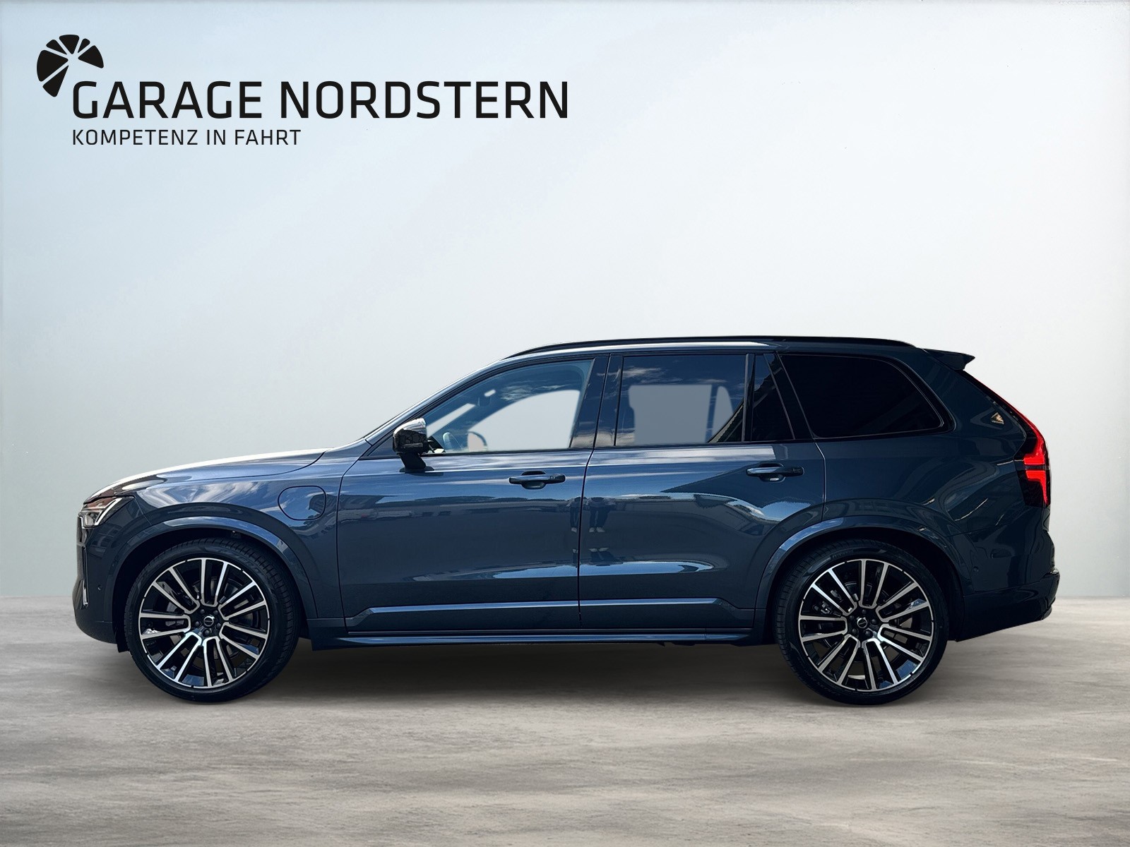VOLVO XC90 2.0 T8 TE Black Edition eAWD-showroom-element-1