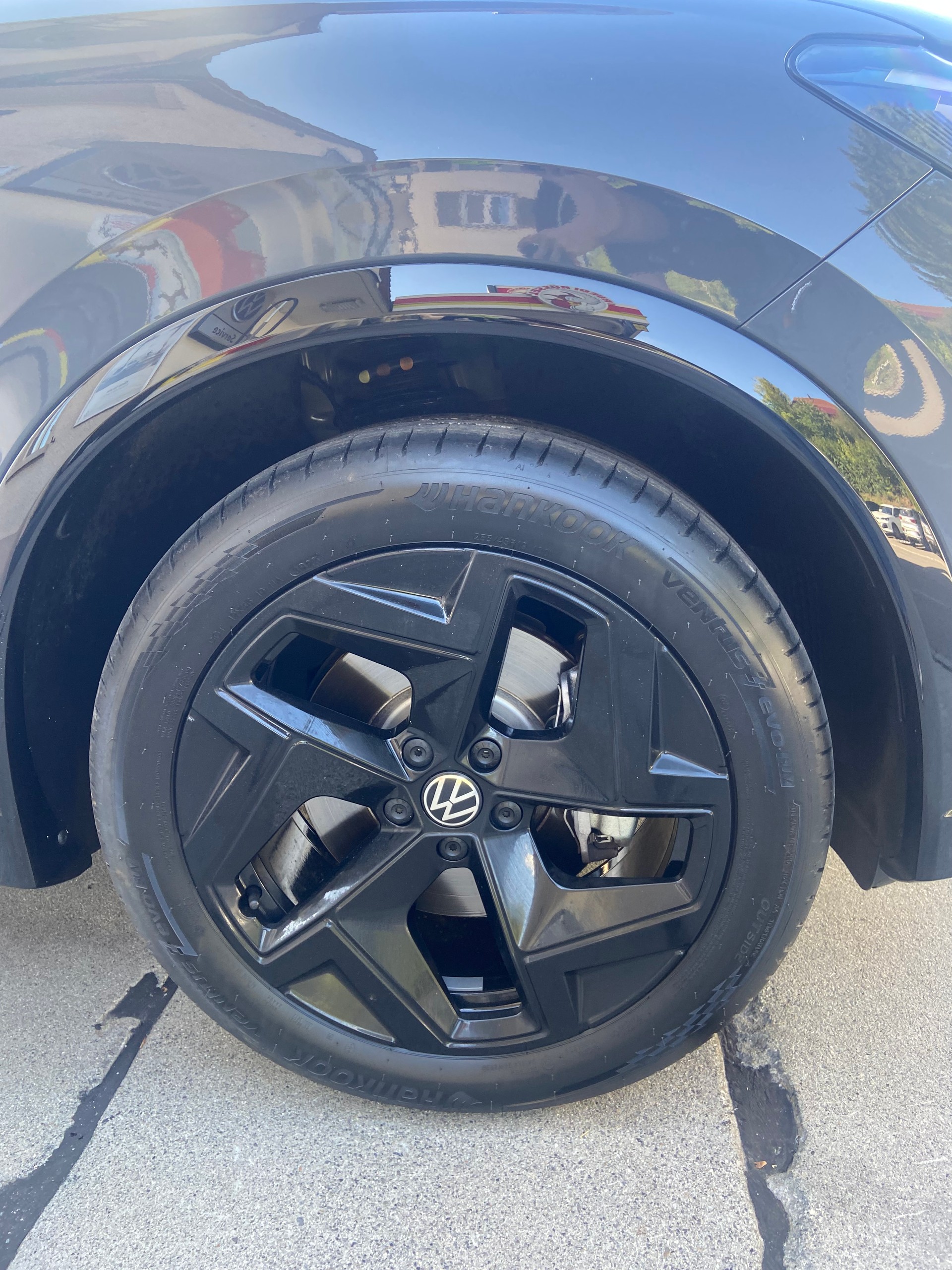 VW Tiguan 2.0 TSI DSG R-Line 4Motion-image-4