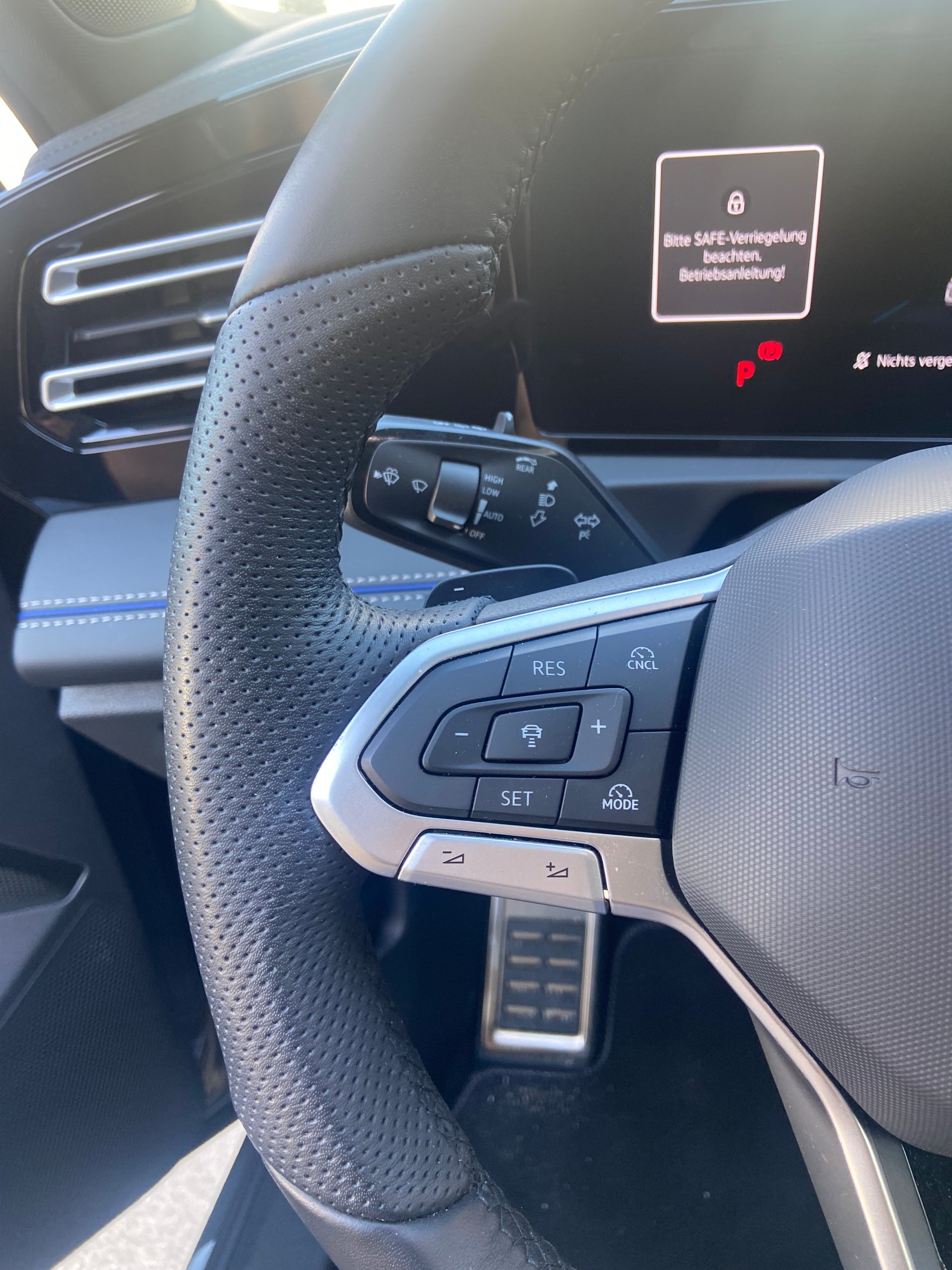 VW Tiguan 2.0 TSI DSG R-Line 4Motion-image-14