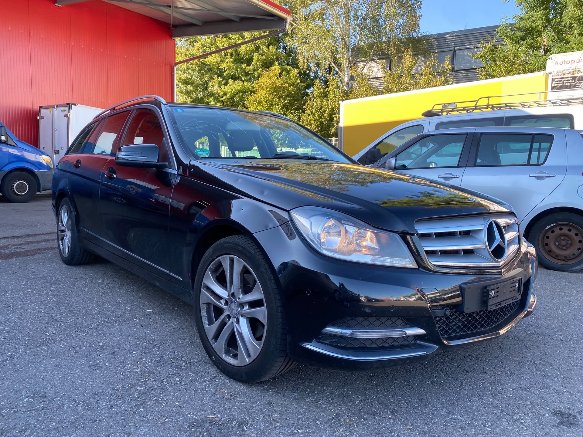 MERCEDES-BENZ C180-image-0