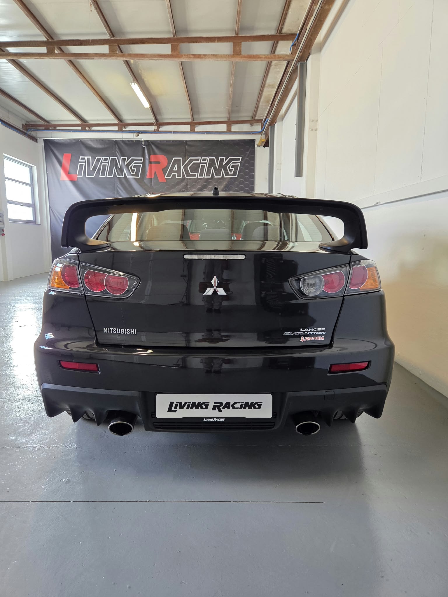 MITSUBISHI Lancer Evo X GSR Arashi *Stock Valais*-showroom-element-3