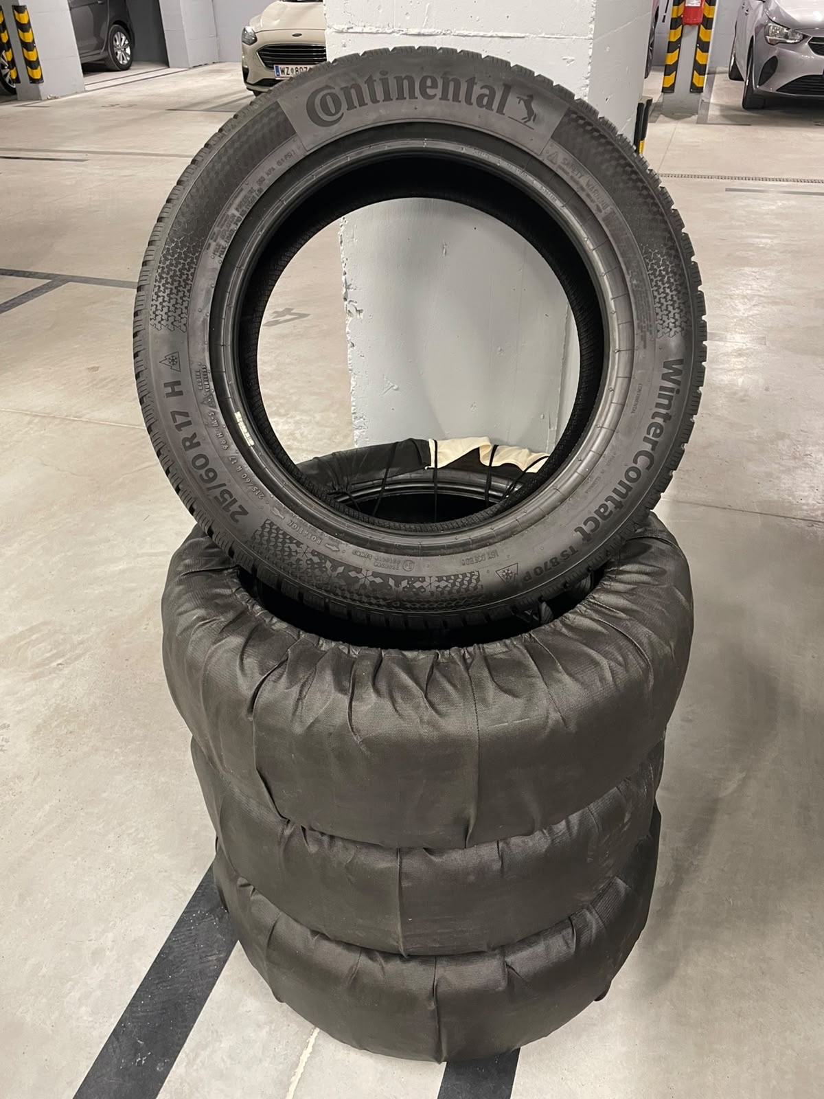 TOYOTA 1.2 T Comfort 4x4 — Sans accident — 2e propriétaire — Entretien complet effectué chez Toyota-image-4