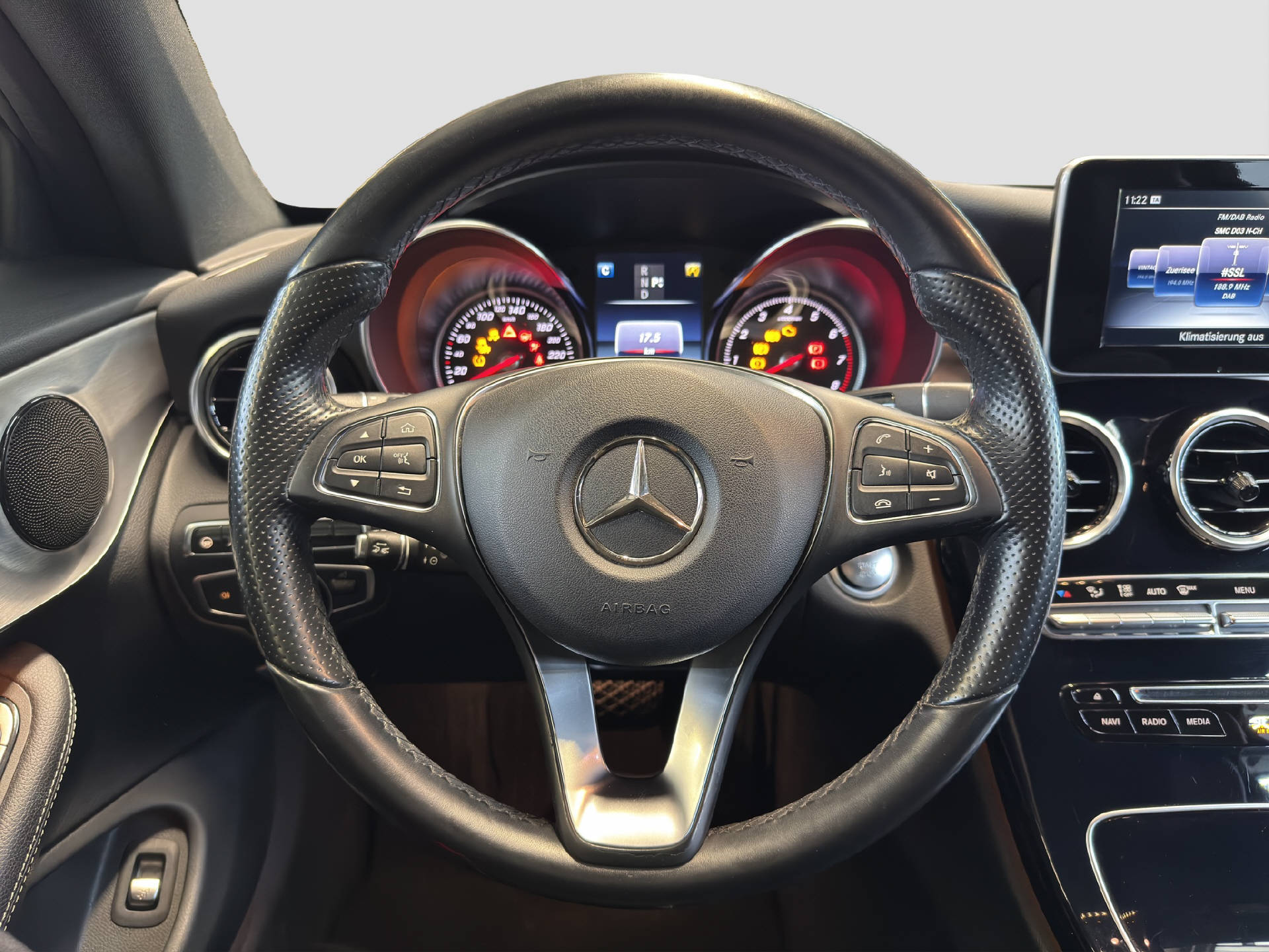 MERCEDES-BENZ C 250 Coupé-image-8