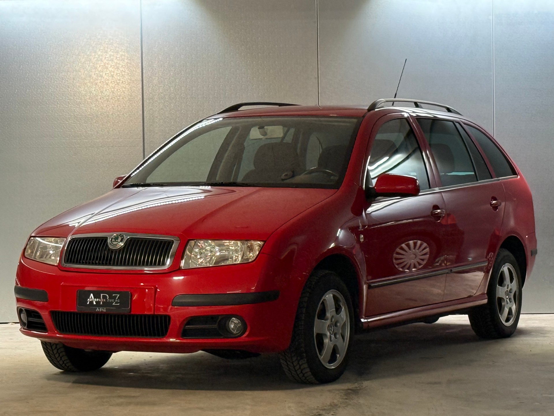 SKODA Fabia 1.4 16V Swiss Olympic-image-0