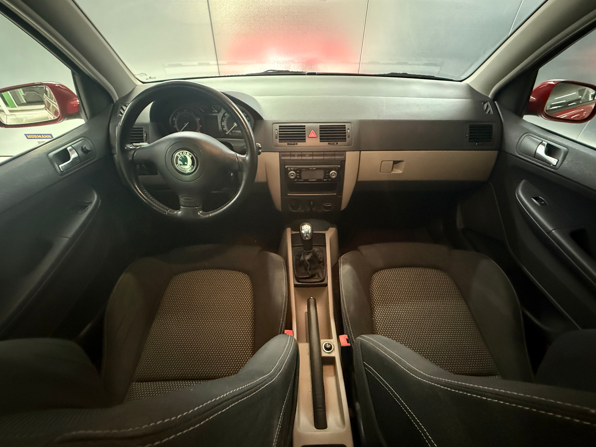 SKODA Fabia 1.4 16V Swiss Olympic-image-8
