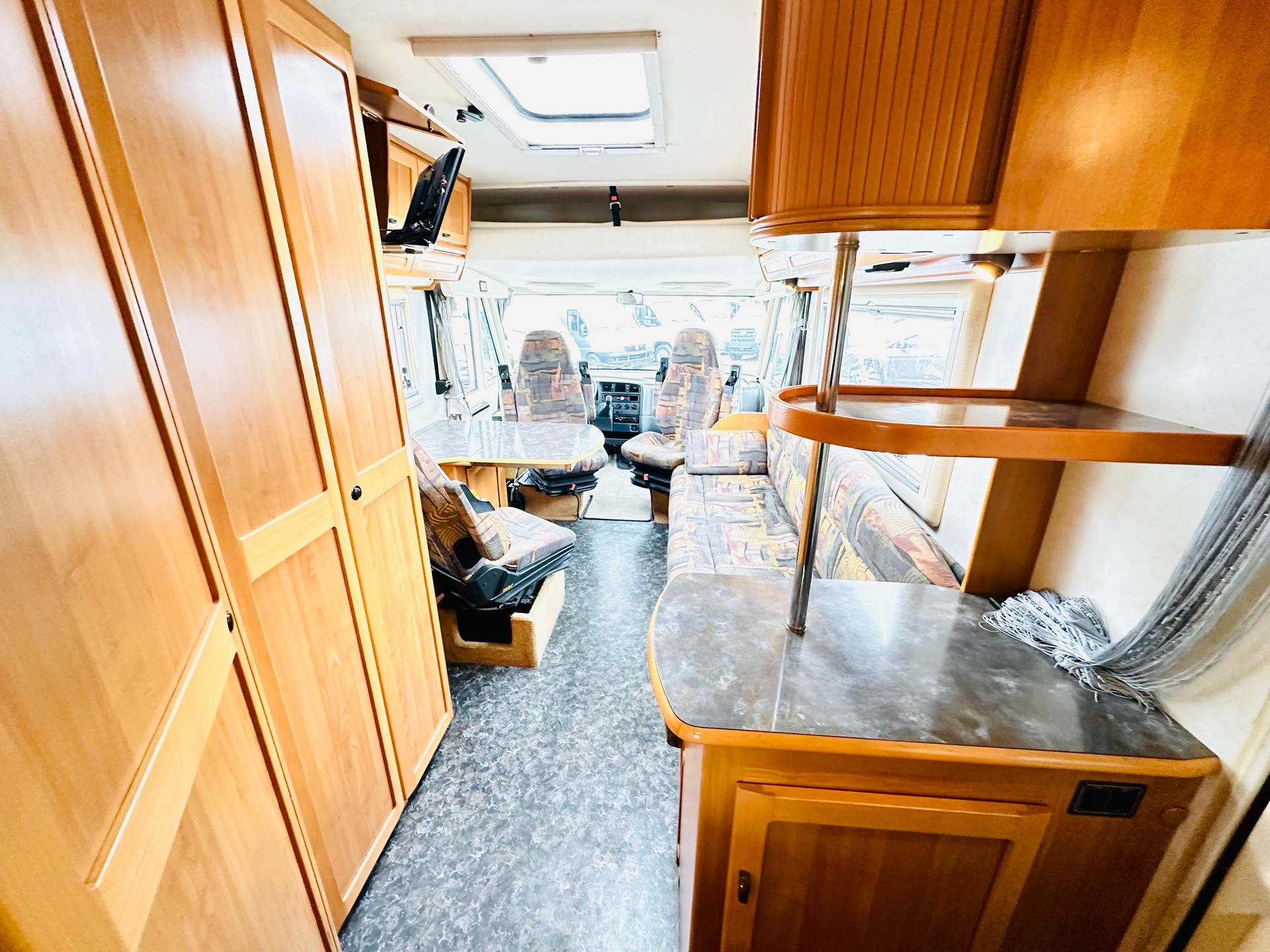 FIAT 2.5TDi 115PS HYMER E510 *** TOP GEPFLEGTES FAHRZEUG*** frisch ab MFK-image-15