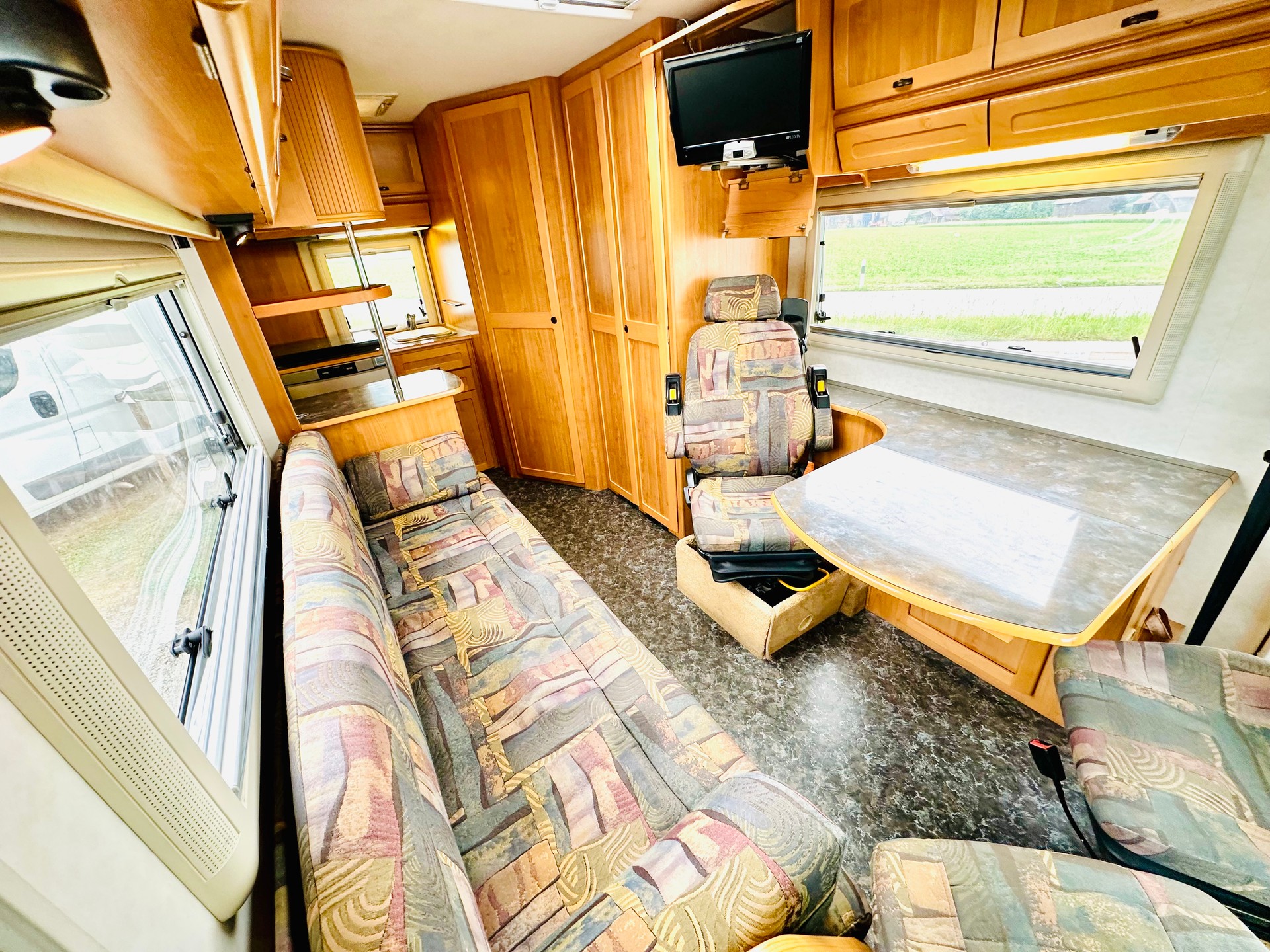 FIAT 2.5TDi 115PS HYMER E510 *** TOP GEPFLEGTES FAHRZEUG*** frisch ab MFK-image-9