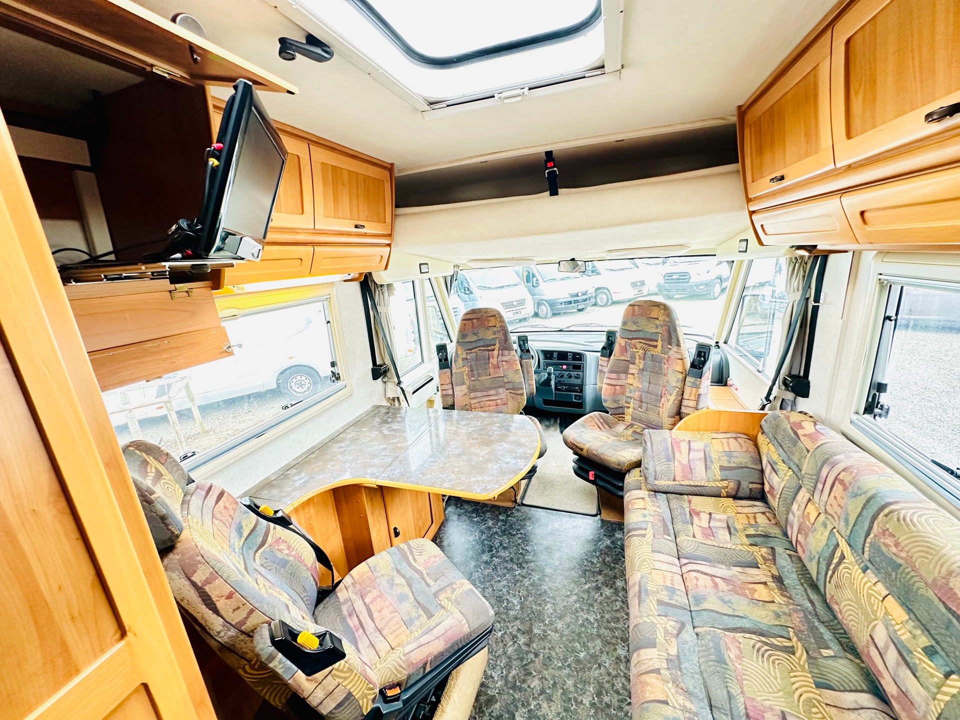 FIAT 2.5TDi 115PS HYMER E510 *** TOP GEPFLEGTES FAHRZEUG*** frisch ab MFK-image-16