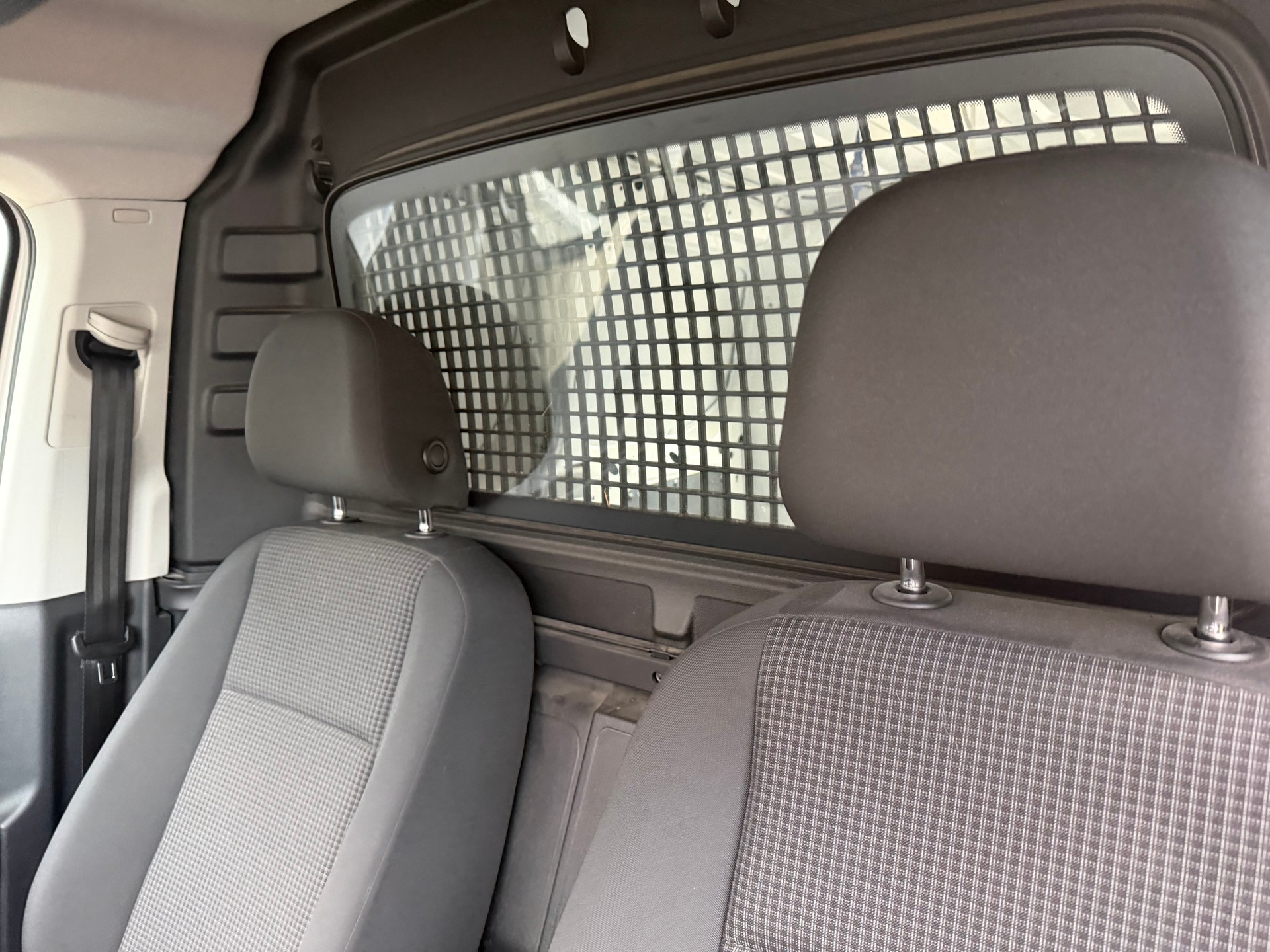 VW Caddy Cargo 2.0TDI Entry-image-15