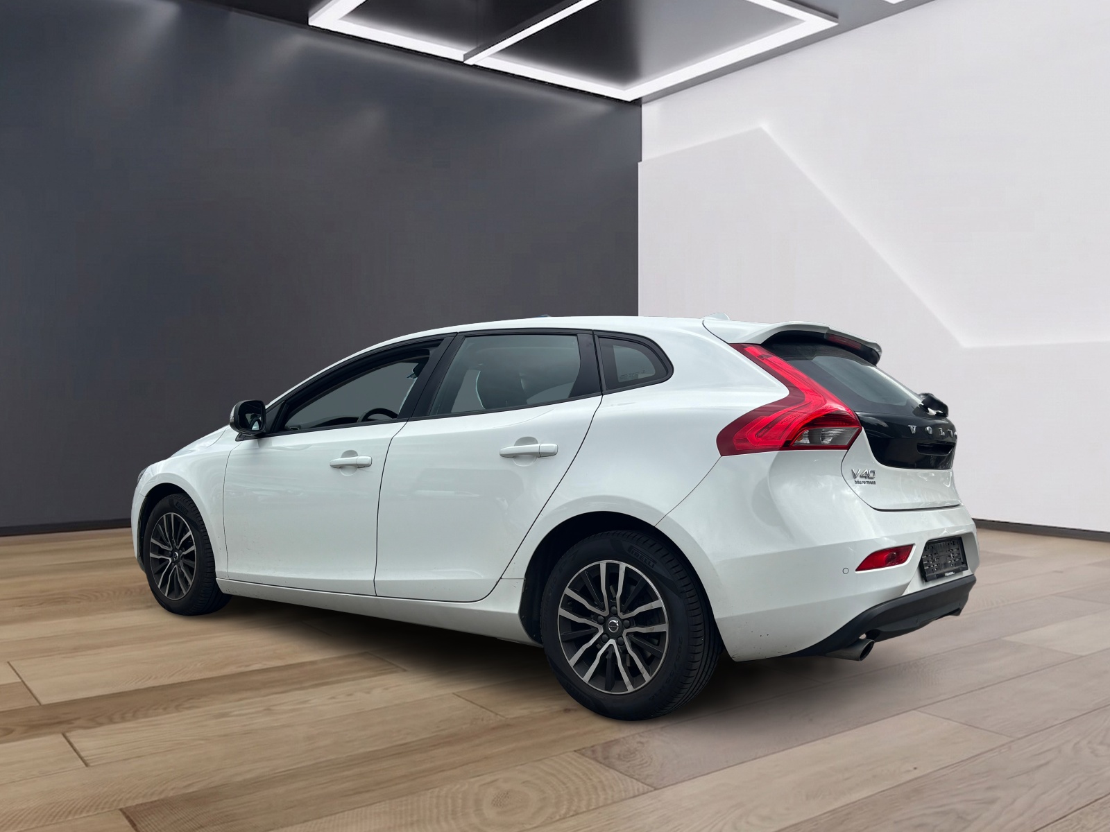 VOLVO V40 D3 Momentum Geartronic-image-5