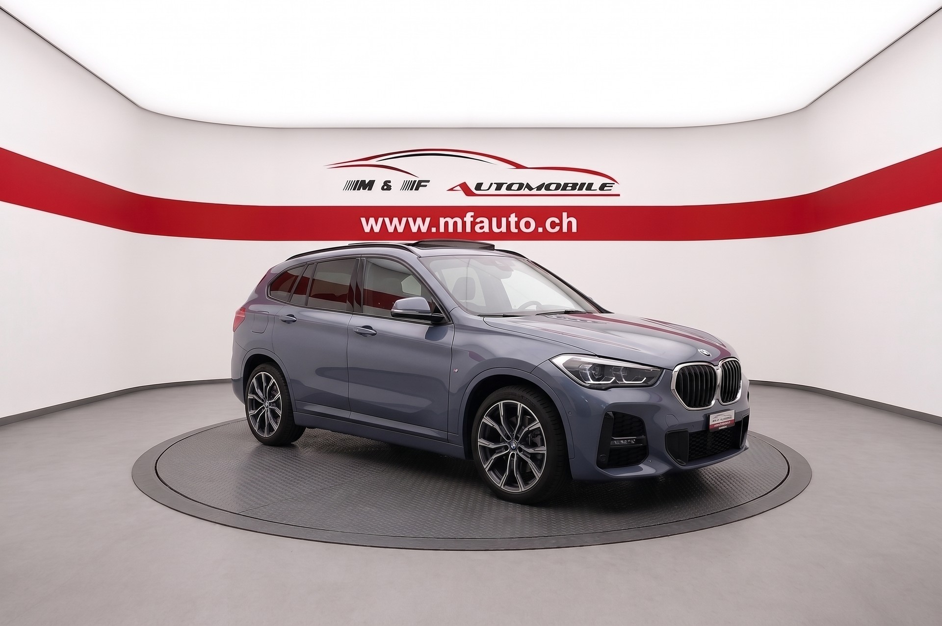 BMW X1 20d xDrive SAG * CH FAHRZEUG *-image-2