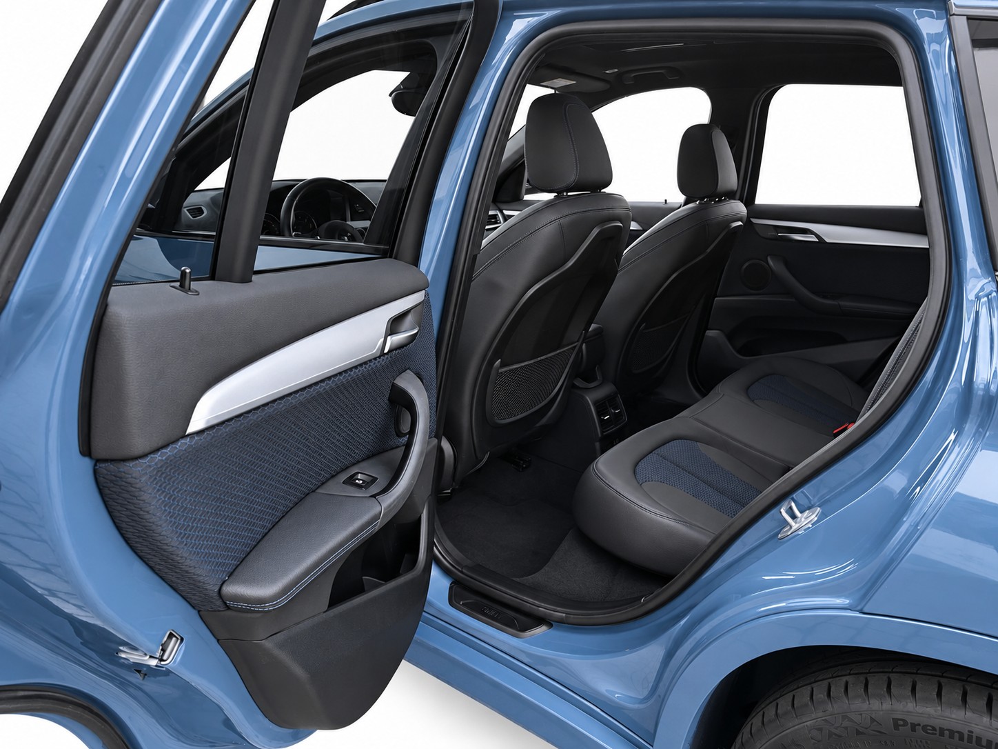 BMW X1 20d xDrive SAG * CH FAHRZEUG *-image-9