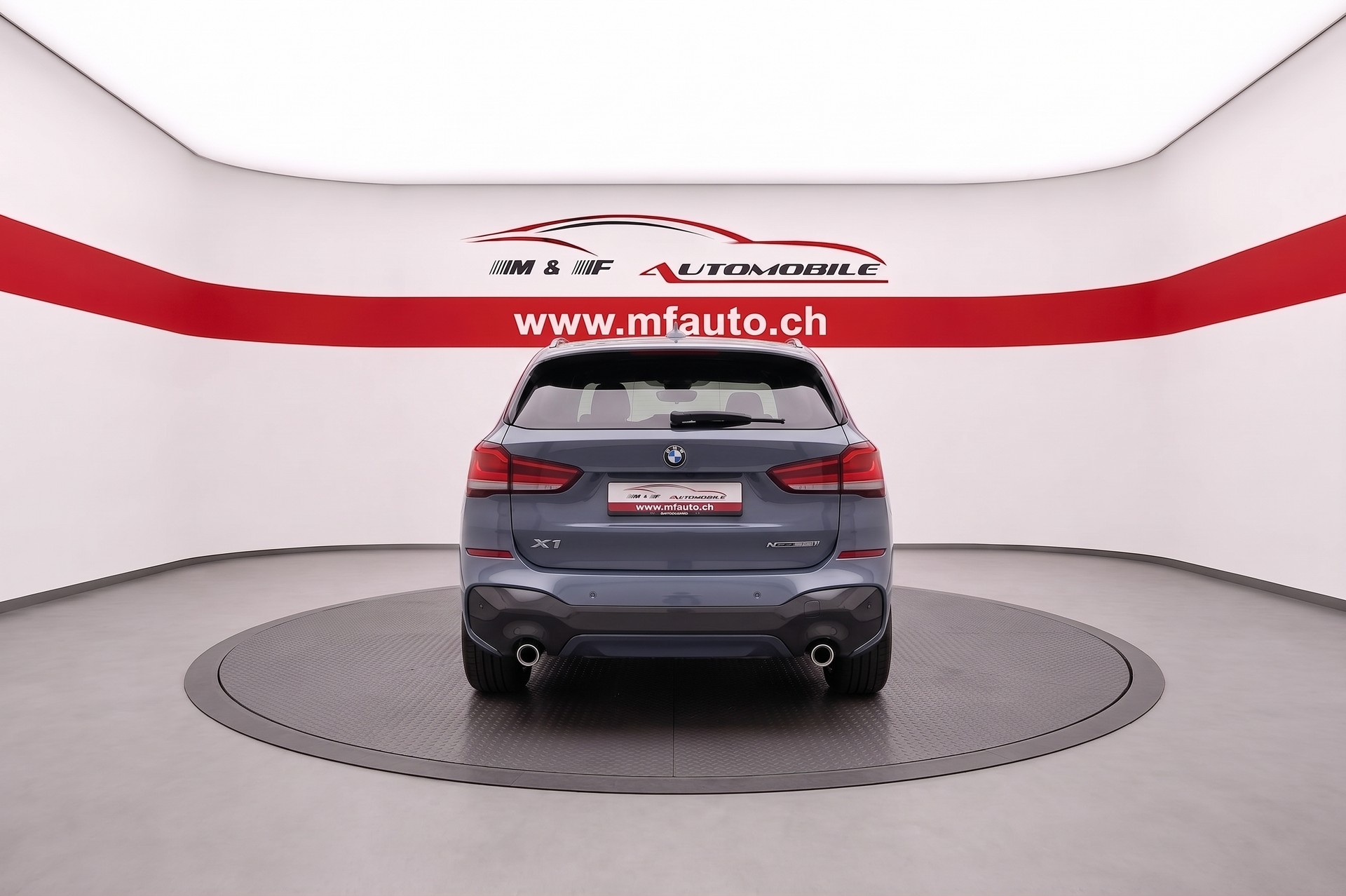 BMW X1 20d xDrive SAG * CH FAHRZEUG *-image-3