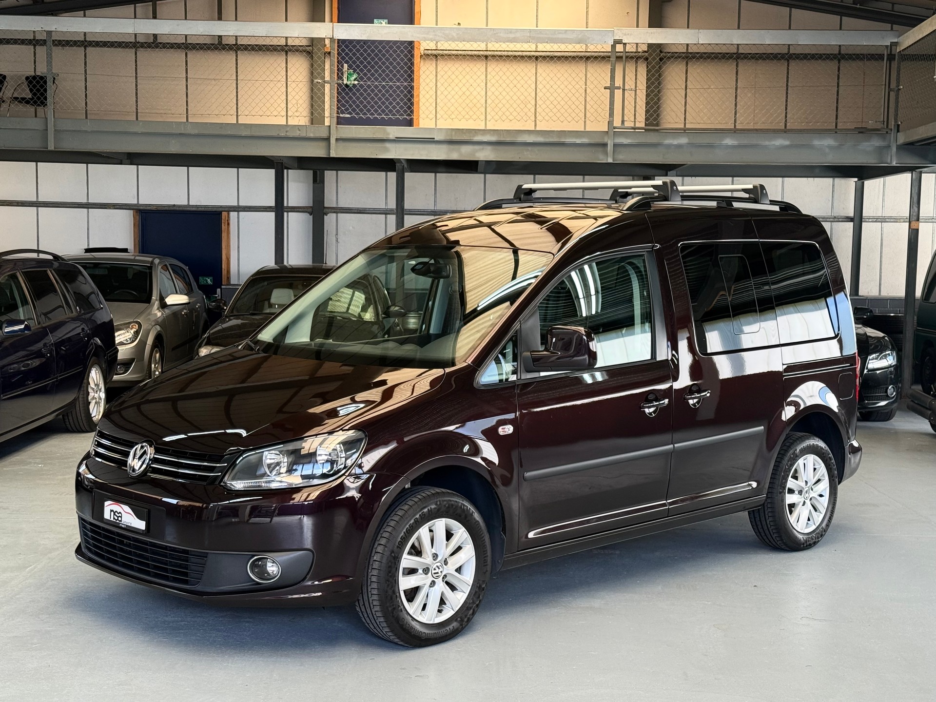 VW Caddy 1.6 TDI Blue Motion Technology Highline DSG **7 Plätzer!**-image-0