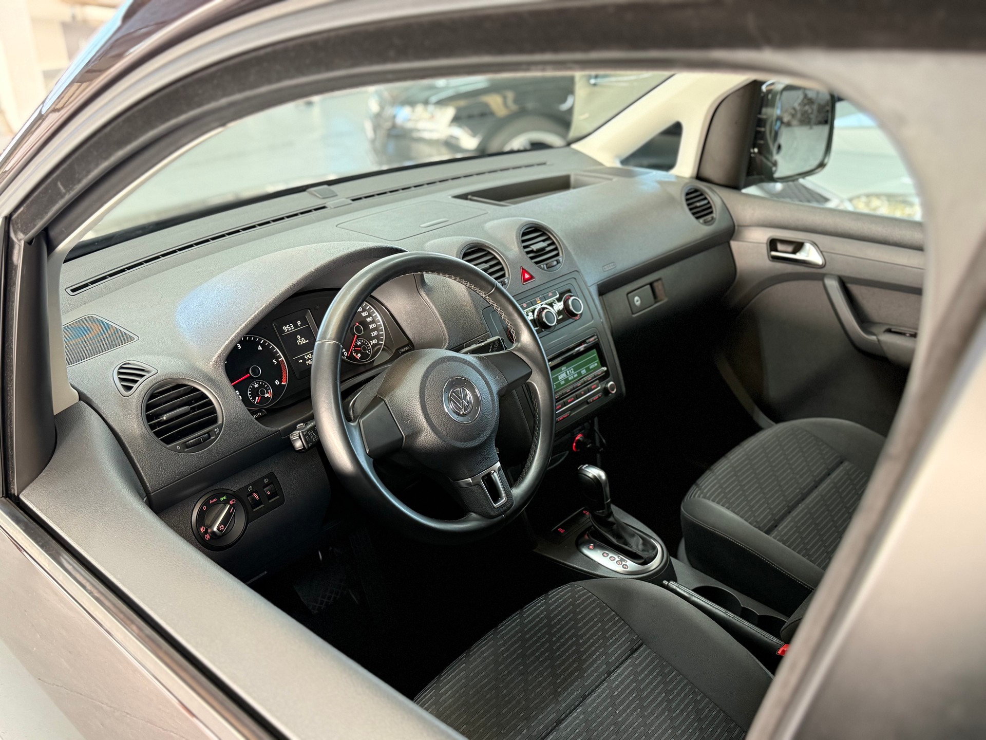 VW Caddy 1.6 TDI BMT Highline DSG *7 Plätzer!* *Sparsam* *ab 260.-/Monat*-image-9