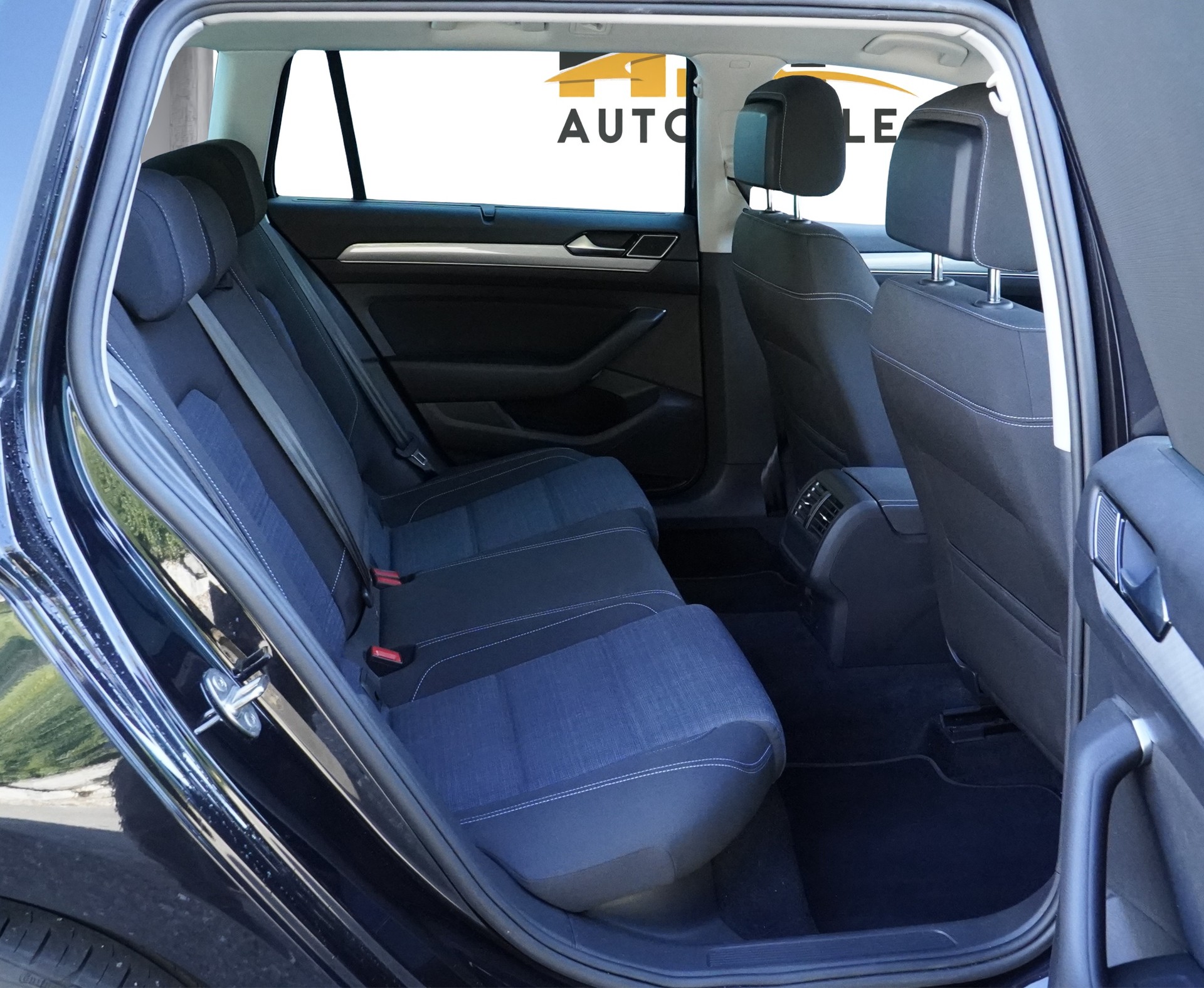 VW Passat Variant 1.4 TSI GTE Hybrid DSG *CH Fahrzeug & AHK*-image-15