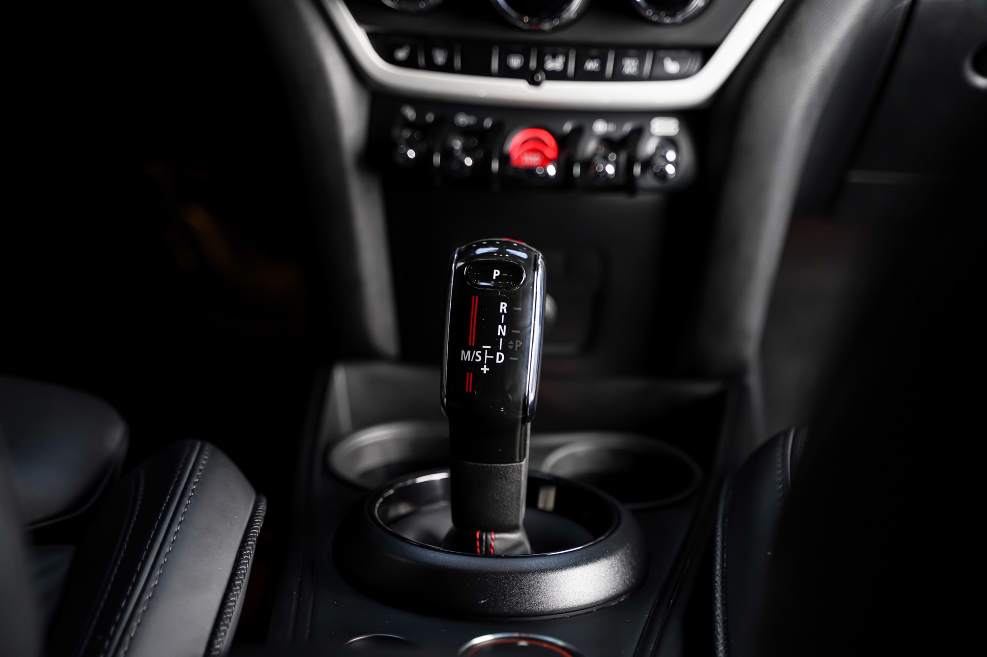 MINI Countryman Cooper SD ALL4 Steptronic-image-24