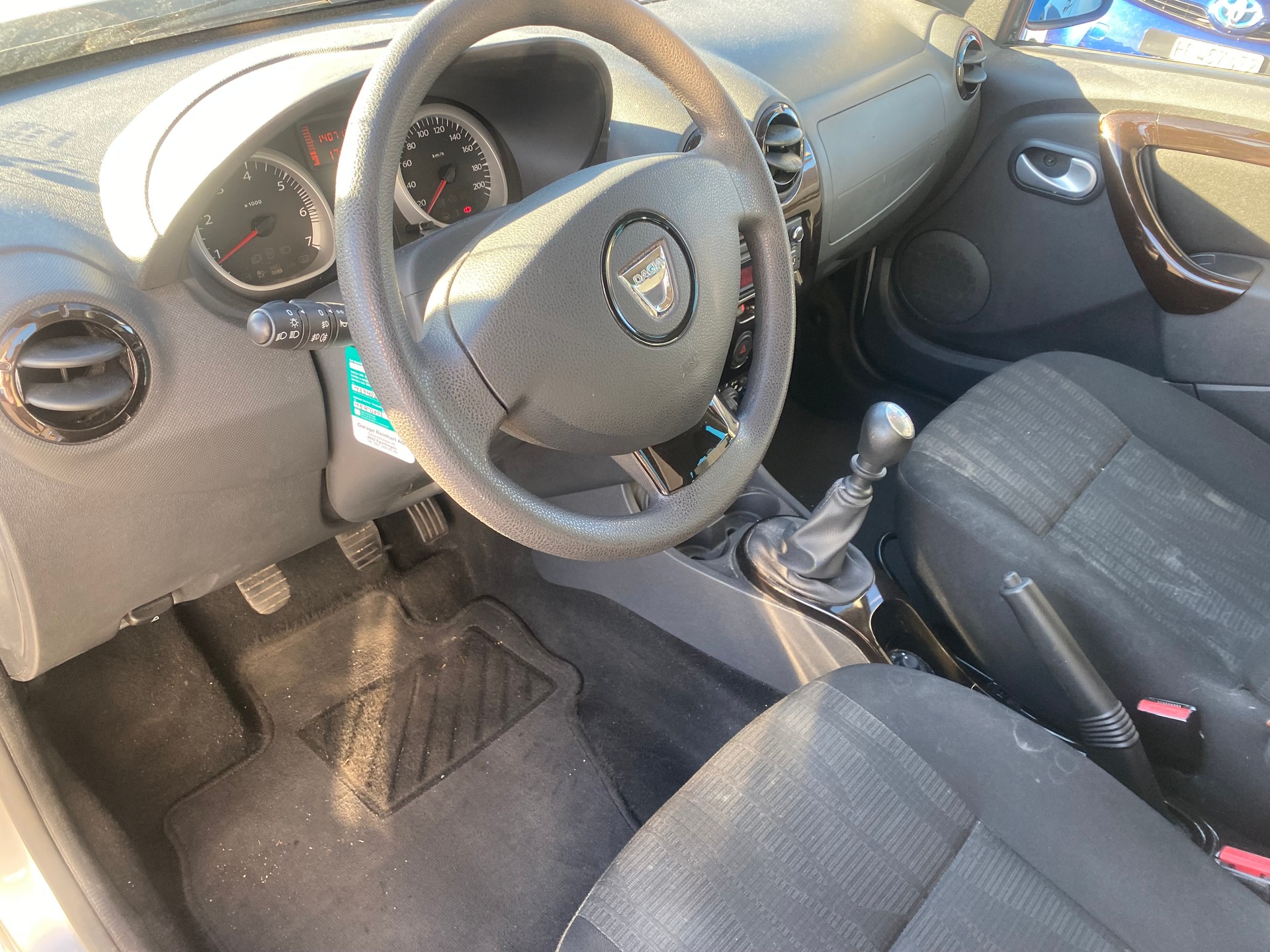 DACIA Duster 1.5 dCi Ambiance 4x4-image-4