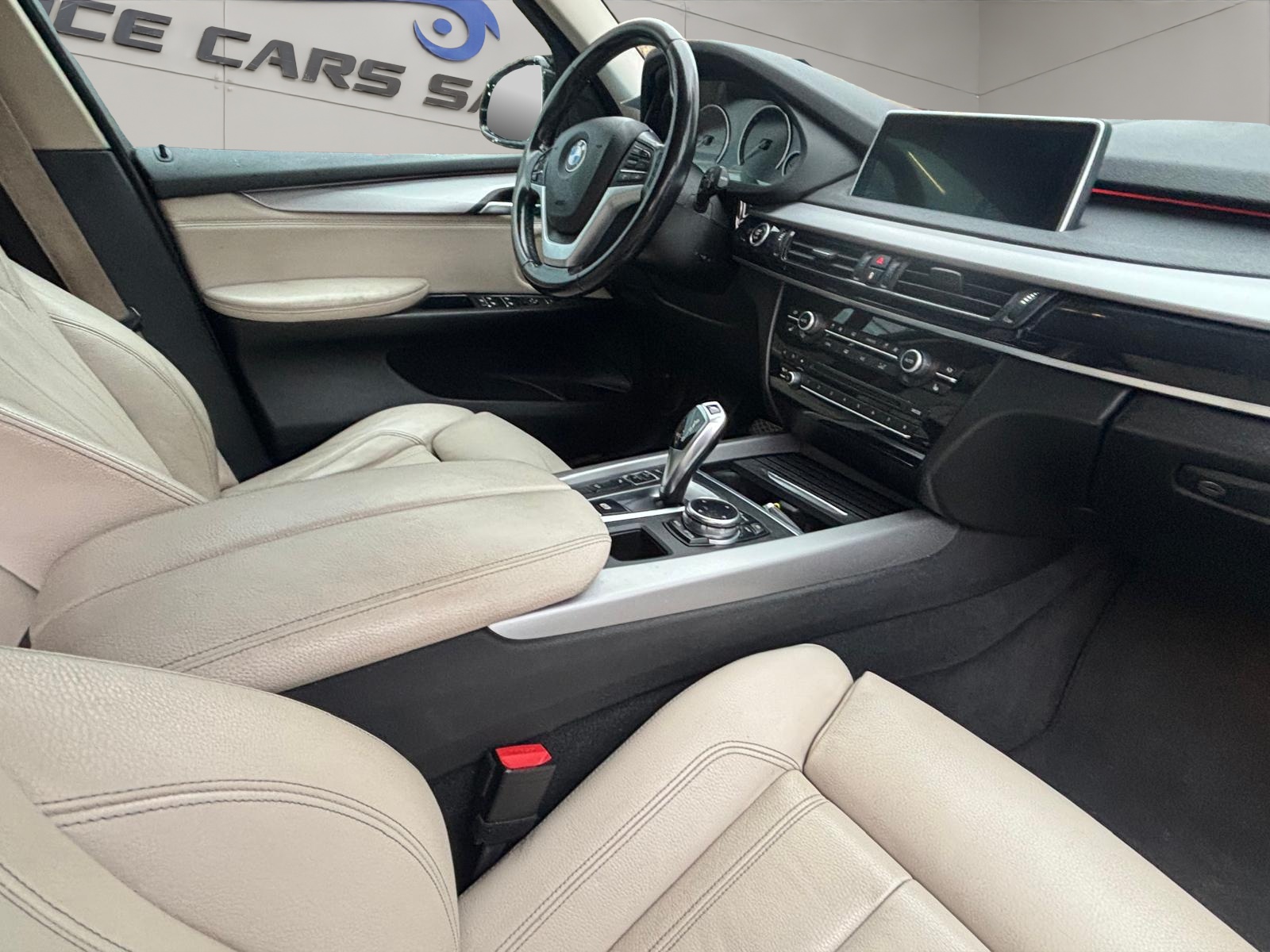 BMW X5 xDrive 40d Steptronic-image-12