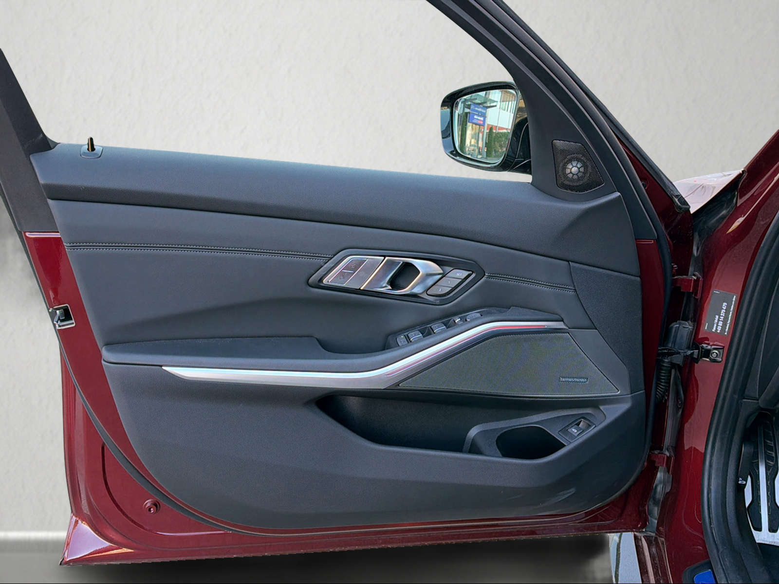 BMW M3 Touring xDrive Competition M-image-10
