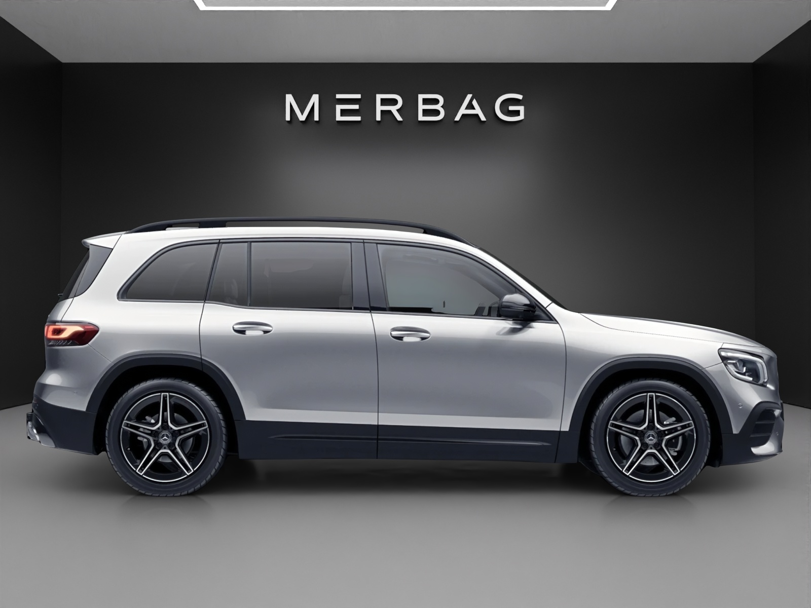 MERCEDES-BENZ GLB 200 4Matic AMG Line 8G-Tronic-image-1