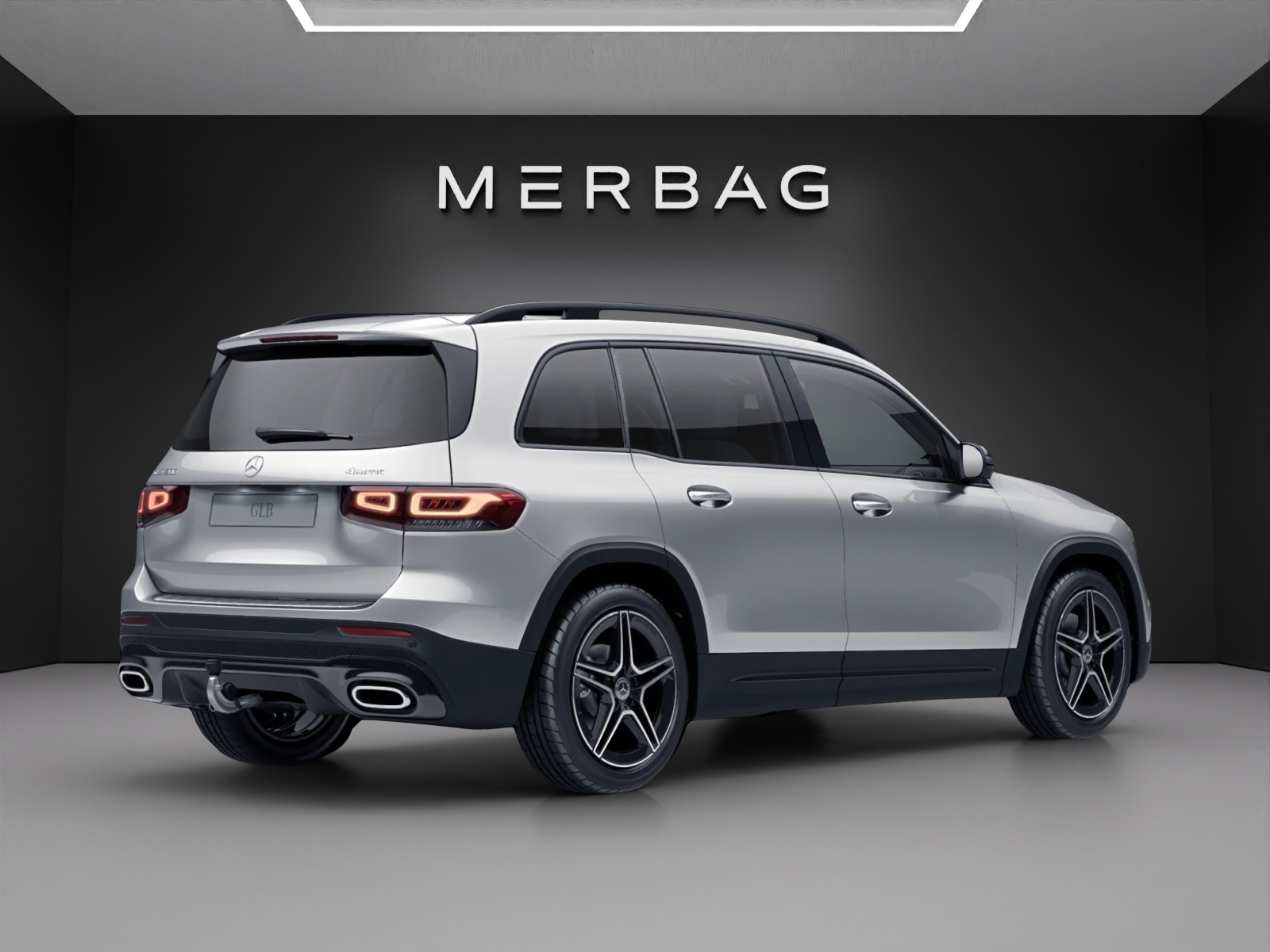MERCEDES-BENZ GLB 200 4Matic AMG Line 8G-Tronic-image-2
