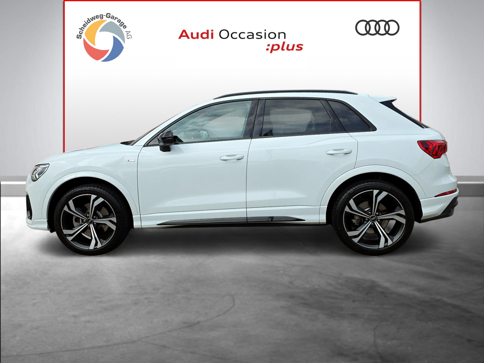 AUDI Q3 45 TFSI S line quattro S-tronic-image-2