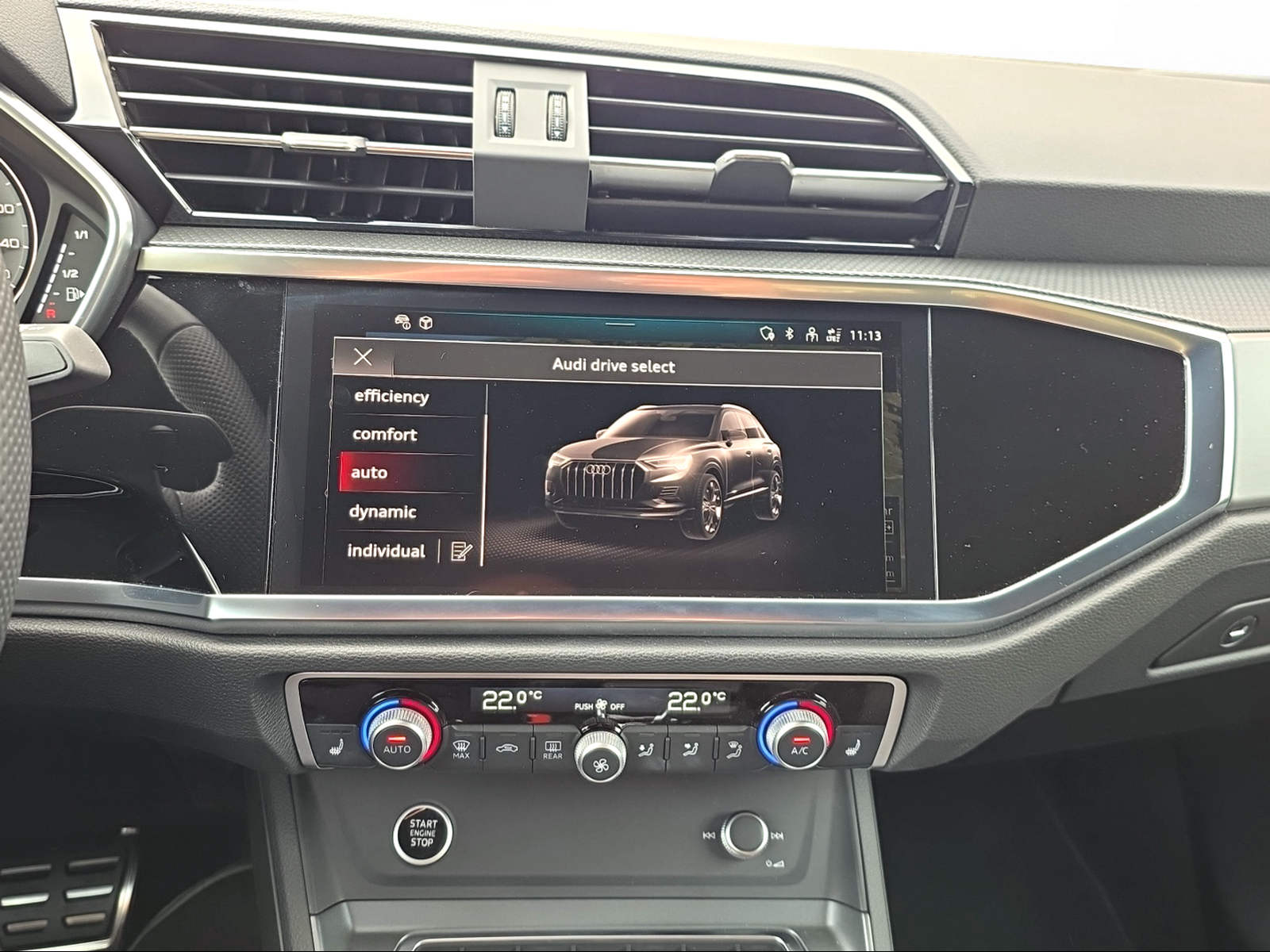 AUDI Q3 45 TFSI S line quattro S-tronic-image-8
