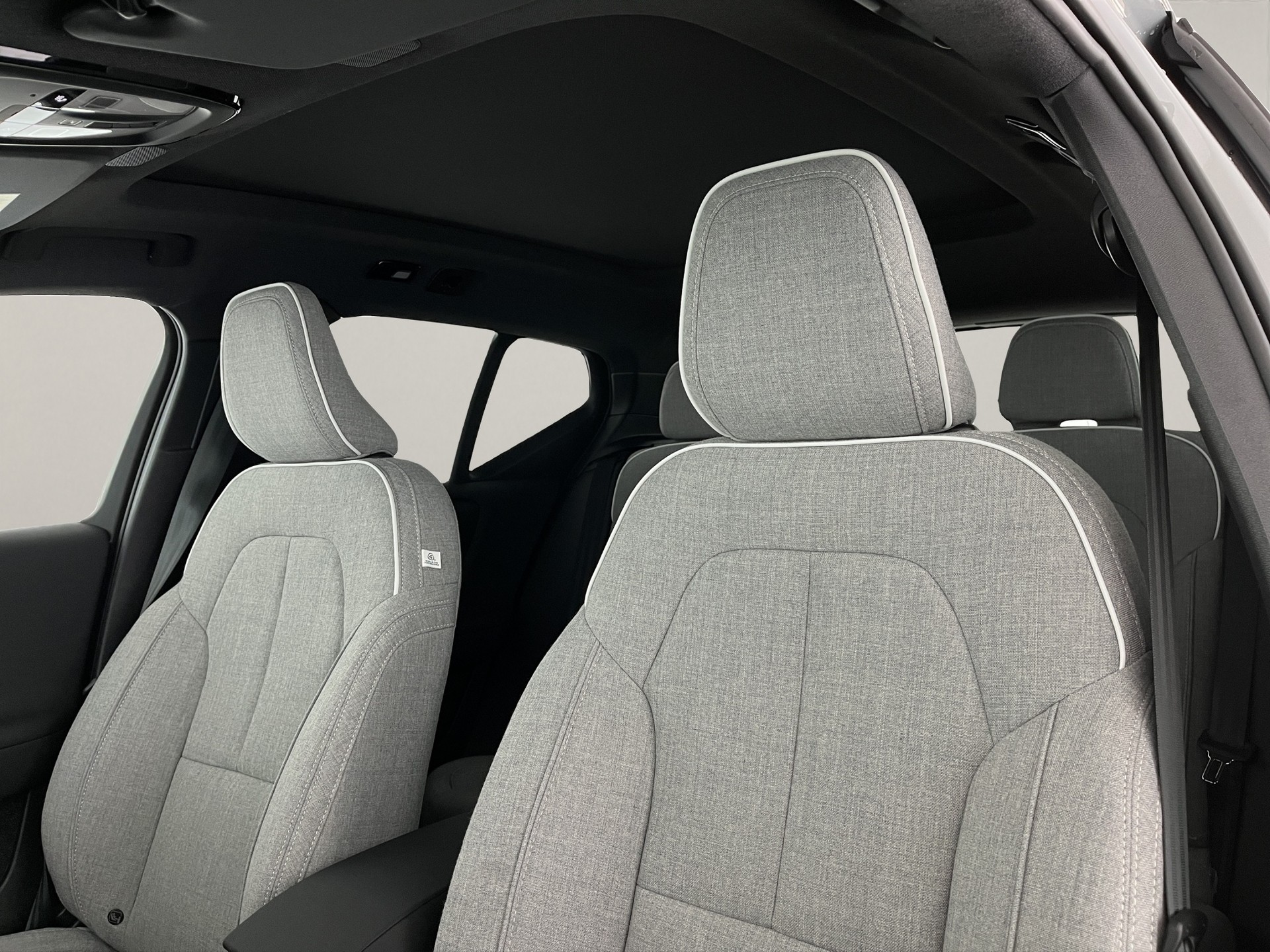 VOLVO EX40 Twin Performance Ultra AWD-image-17