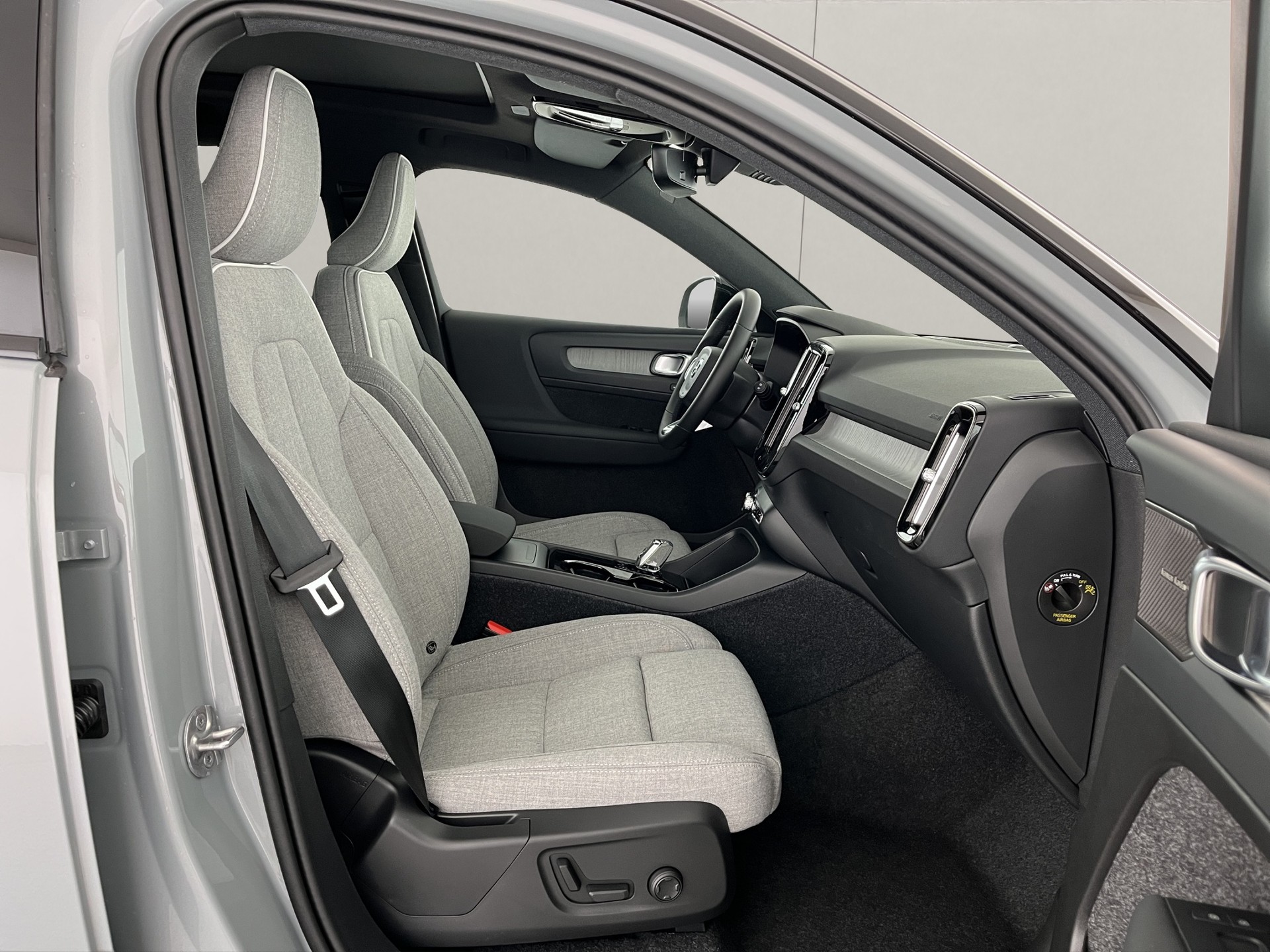 VOLVO EX40 Twin Performance Ultra AWD-image-13