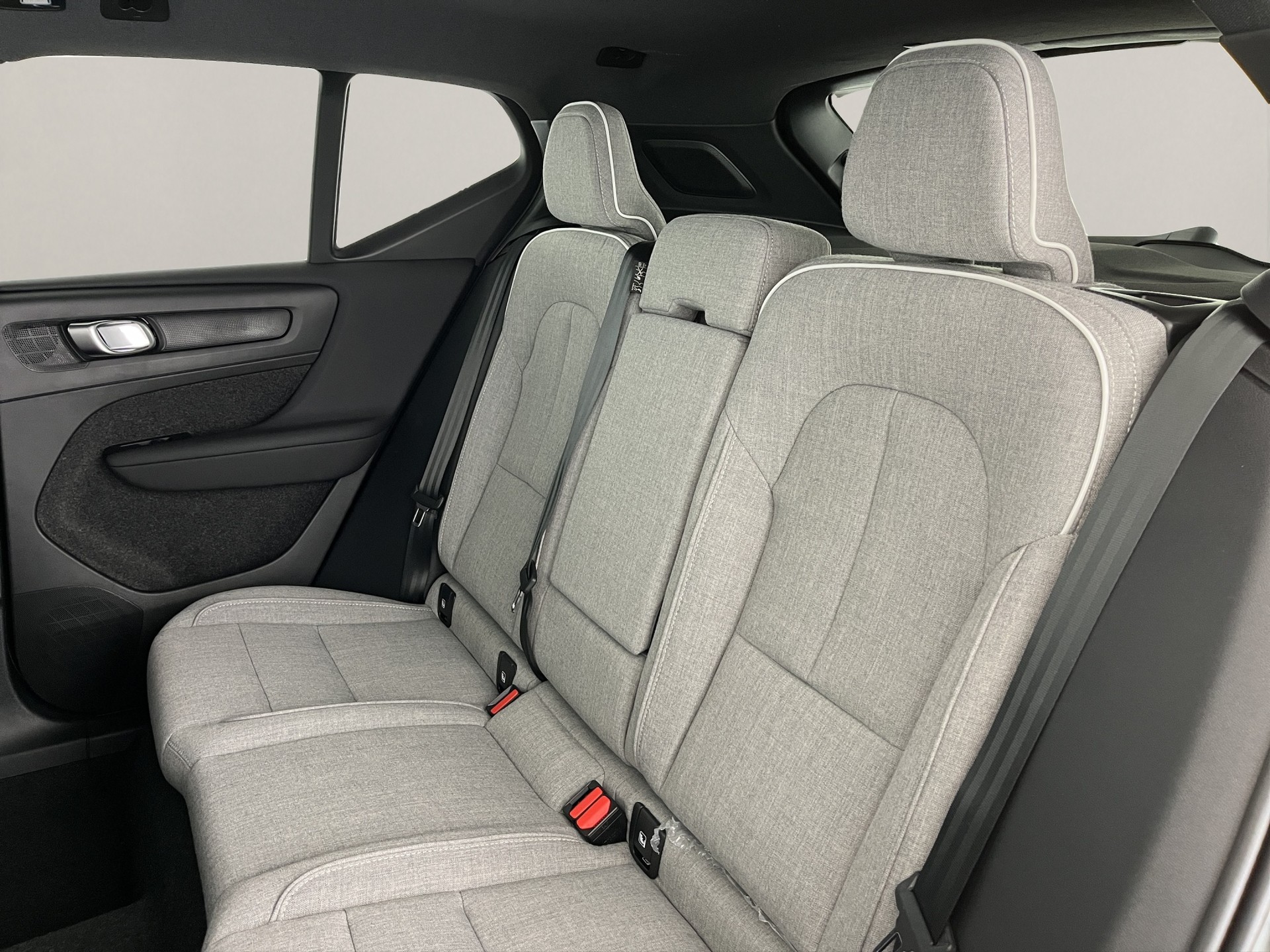 VOLVO EX40 Twin Performance Ultra AWD-image-16