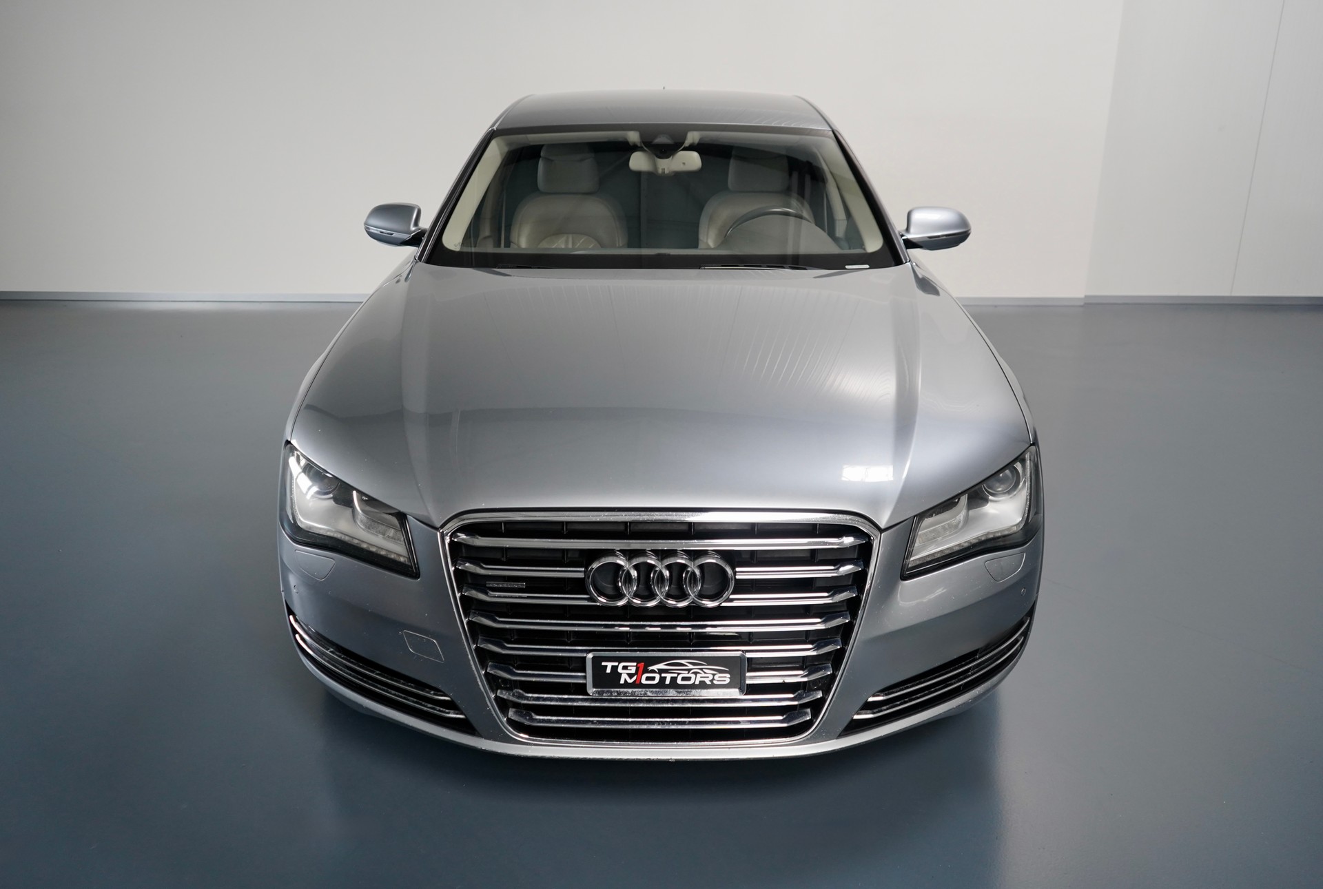 AUDI A8 4.2 TDI quattro tiptronic-image-1