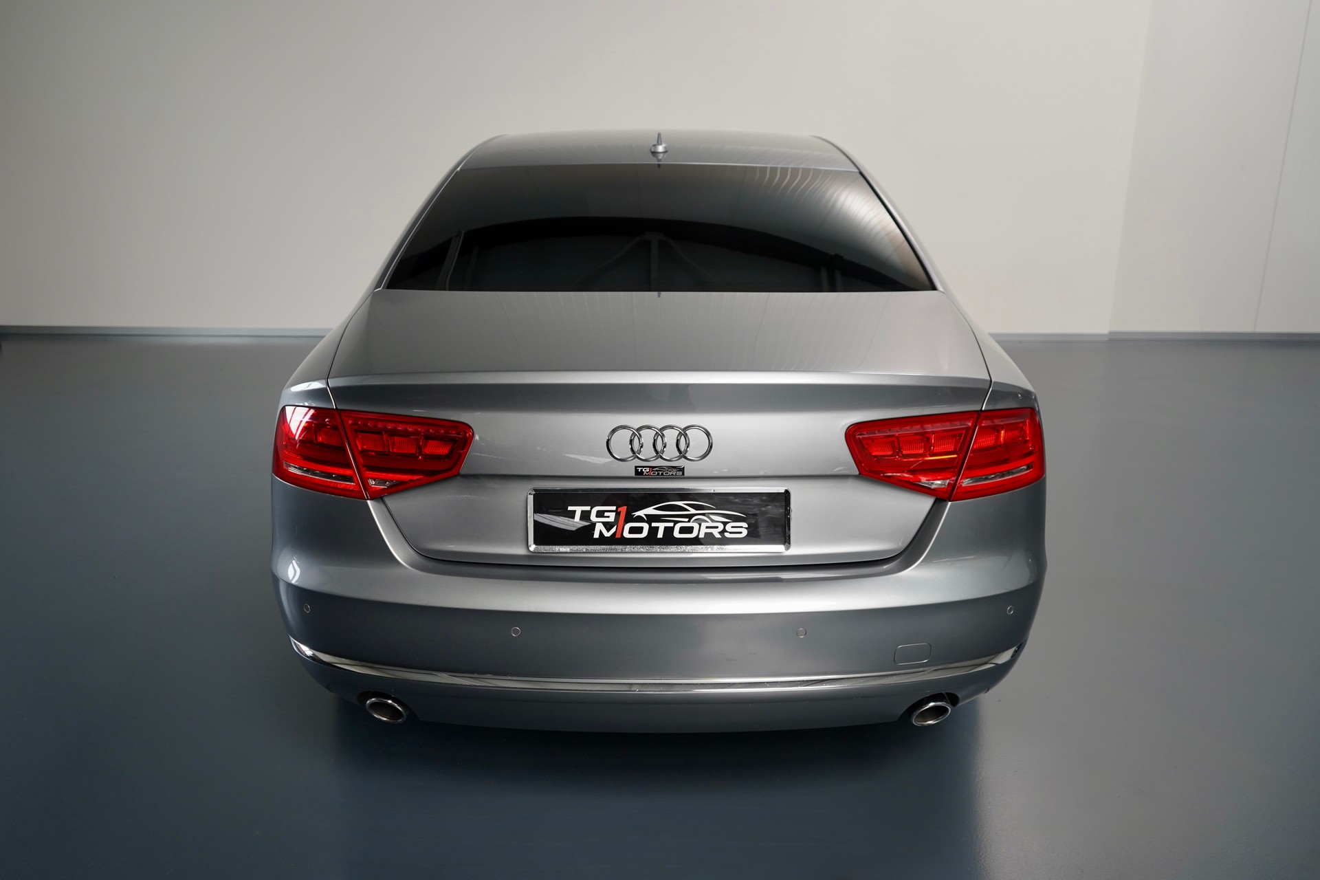 AUDI A8 4.2 TDI quattro tiptronic-image-3